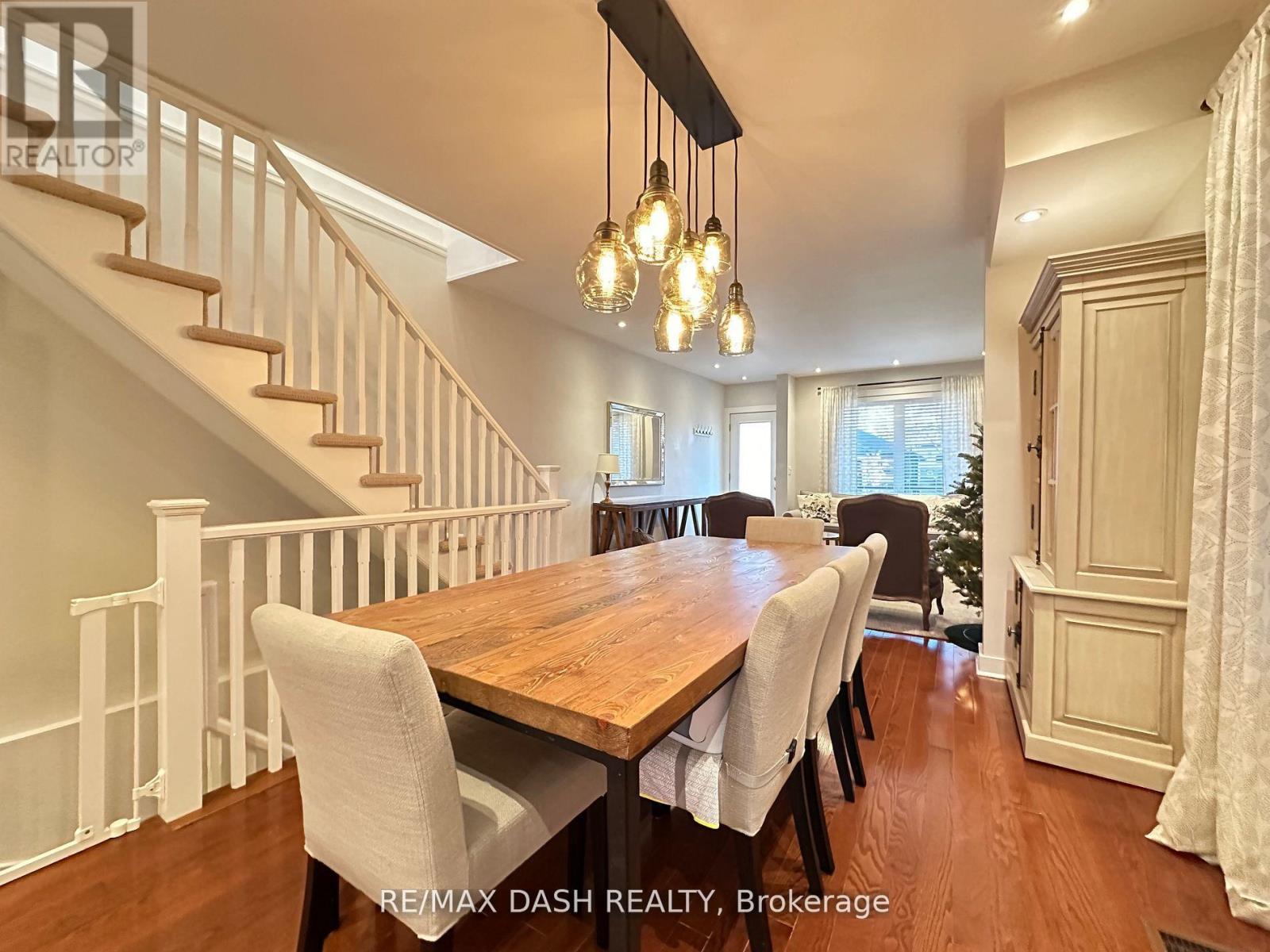 24 Berkshire Avenue, Toronto, Ontario  M4M 2Z6 - Photo 9 - E13199726