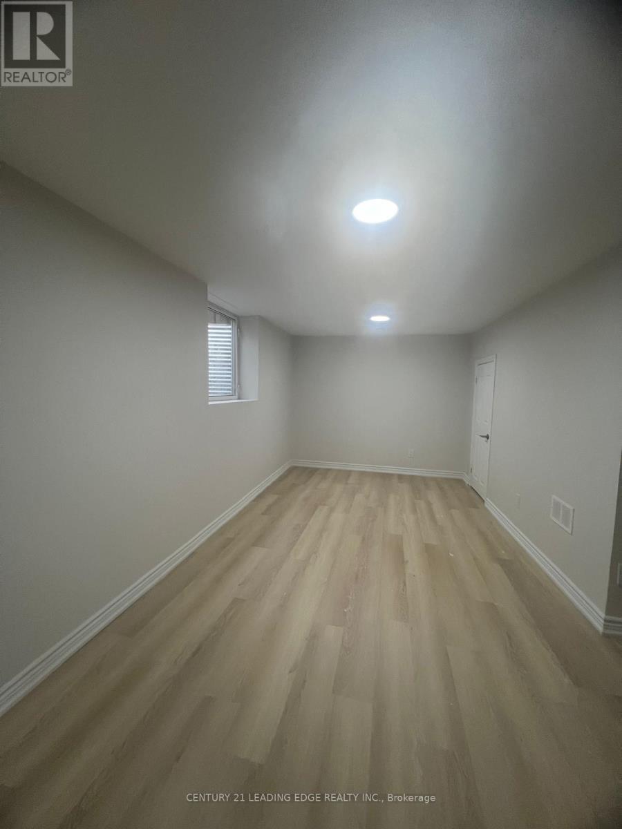 Lower - 1398 Tampa Crescent, Oshawa, Ontario  L1G 6V2 - Photo 10 - E13199816