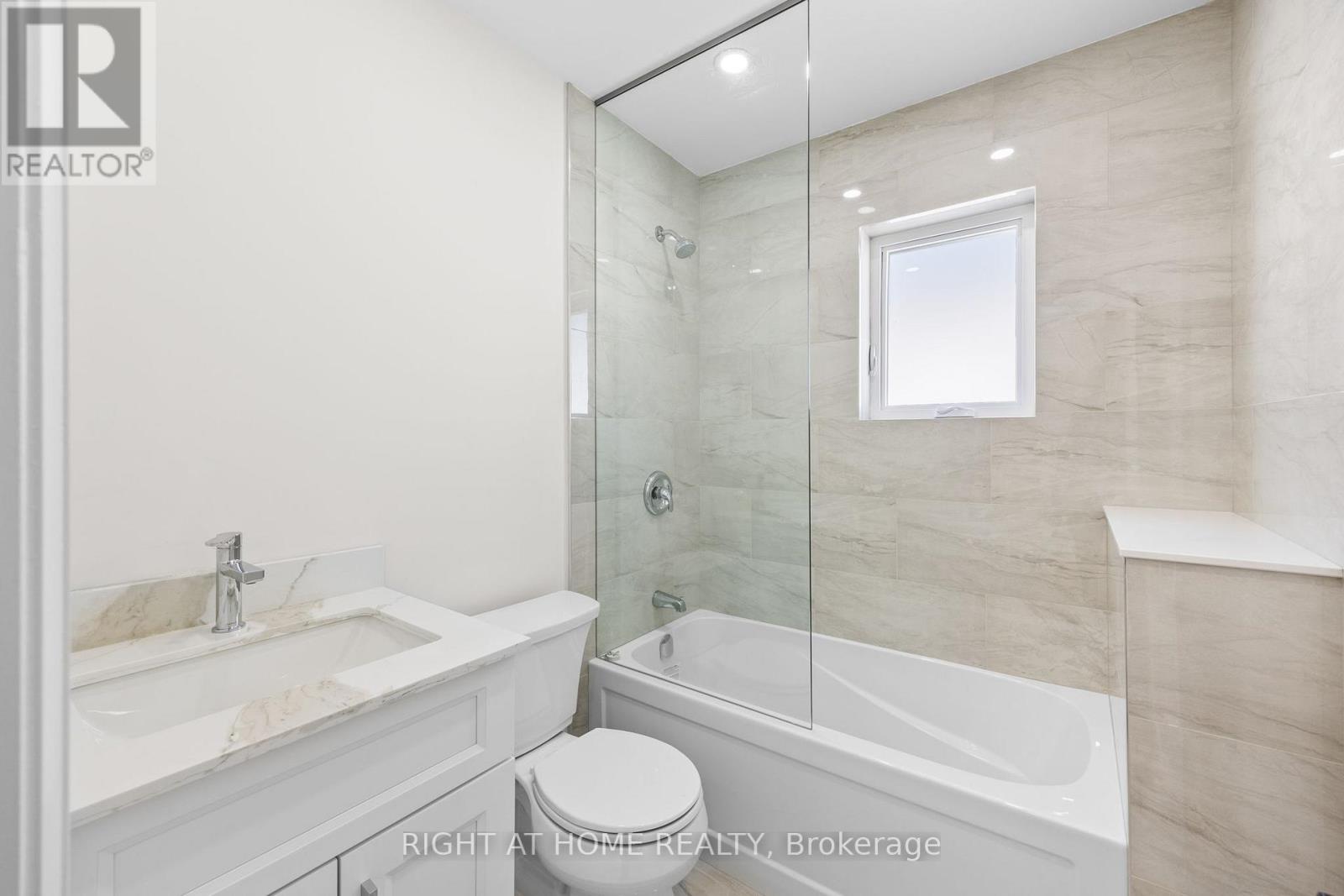 961 Victoria Park Avenue, Toronto, Ontario  M4B 2J4 - Photo 20 - E13199880