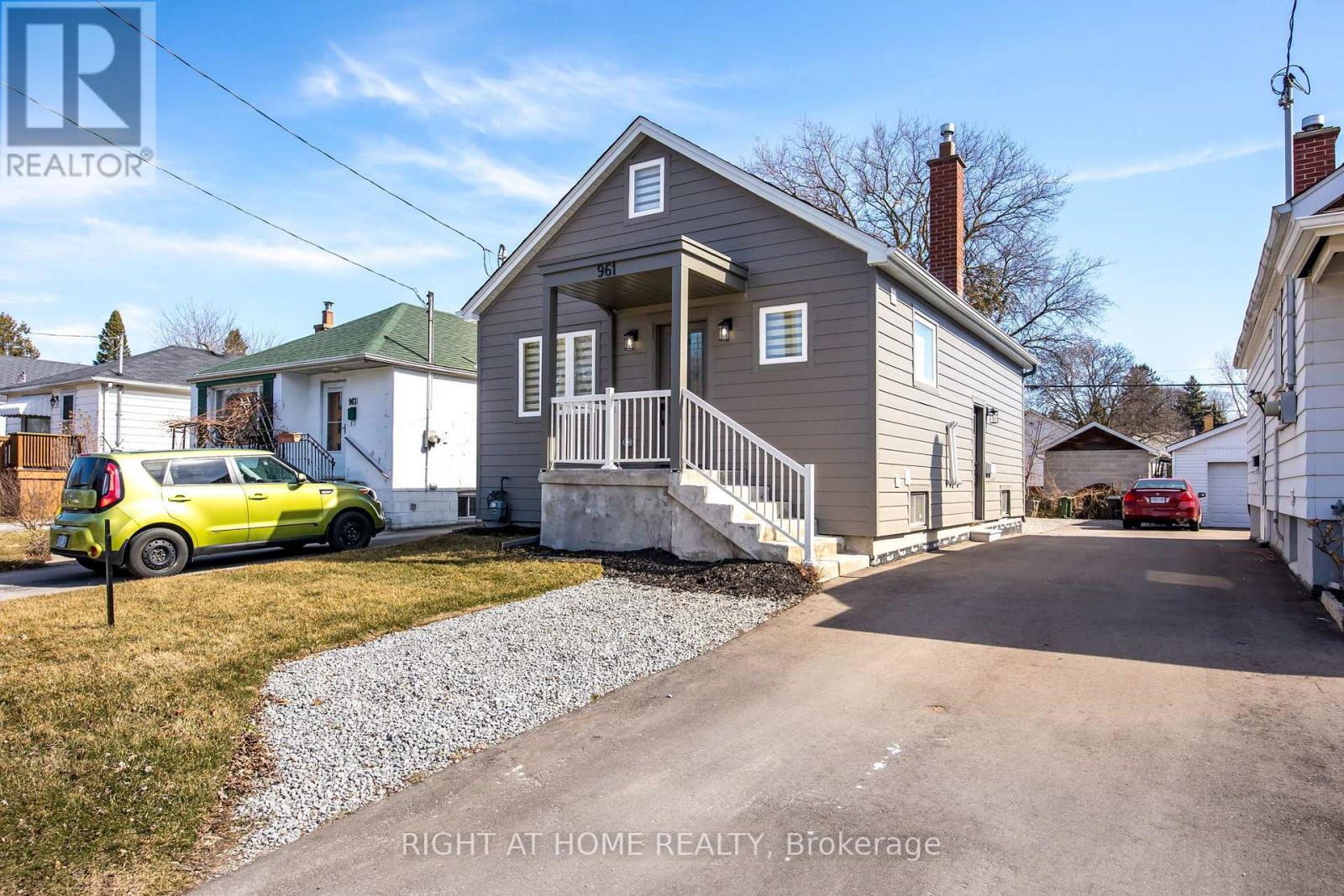 961 Victoria Park Avenue, Toronto, Ontario  M4B 2J4 - Photo 41 - E13199880
