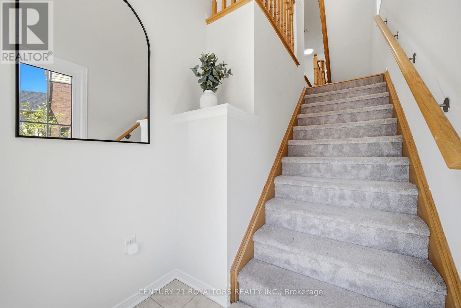 2448 Bromus Path, Oshawa, Ontario  L1L 0K6 - Photo 4 - E13200436
