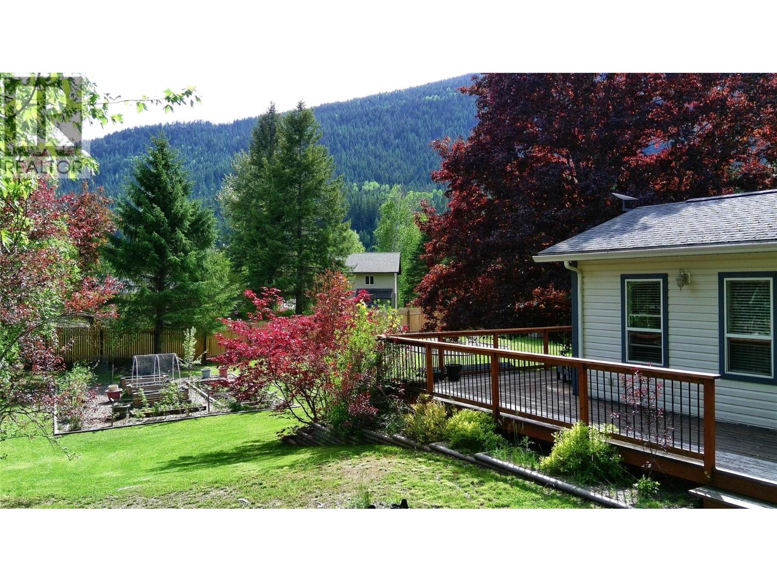 2451 Cunningham Road, Slocan Park, British Columbia  V0G 2E0 - Photo 65 - 10383257