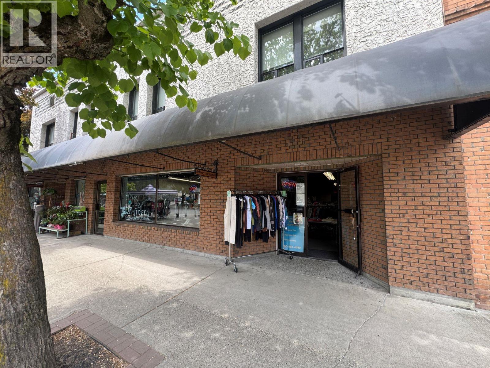 275 Market Avenue, Grand Forks, British Columbia V0H 1H0 - Photo 1 - 10388880