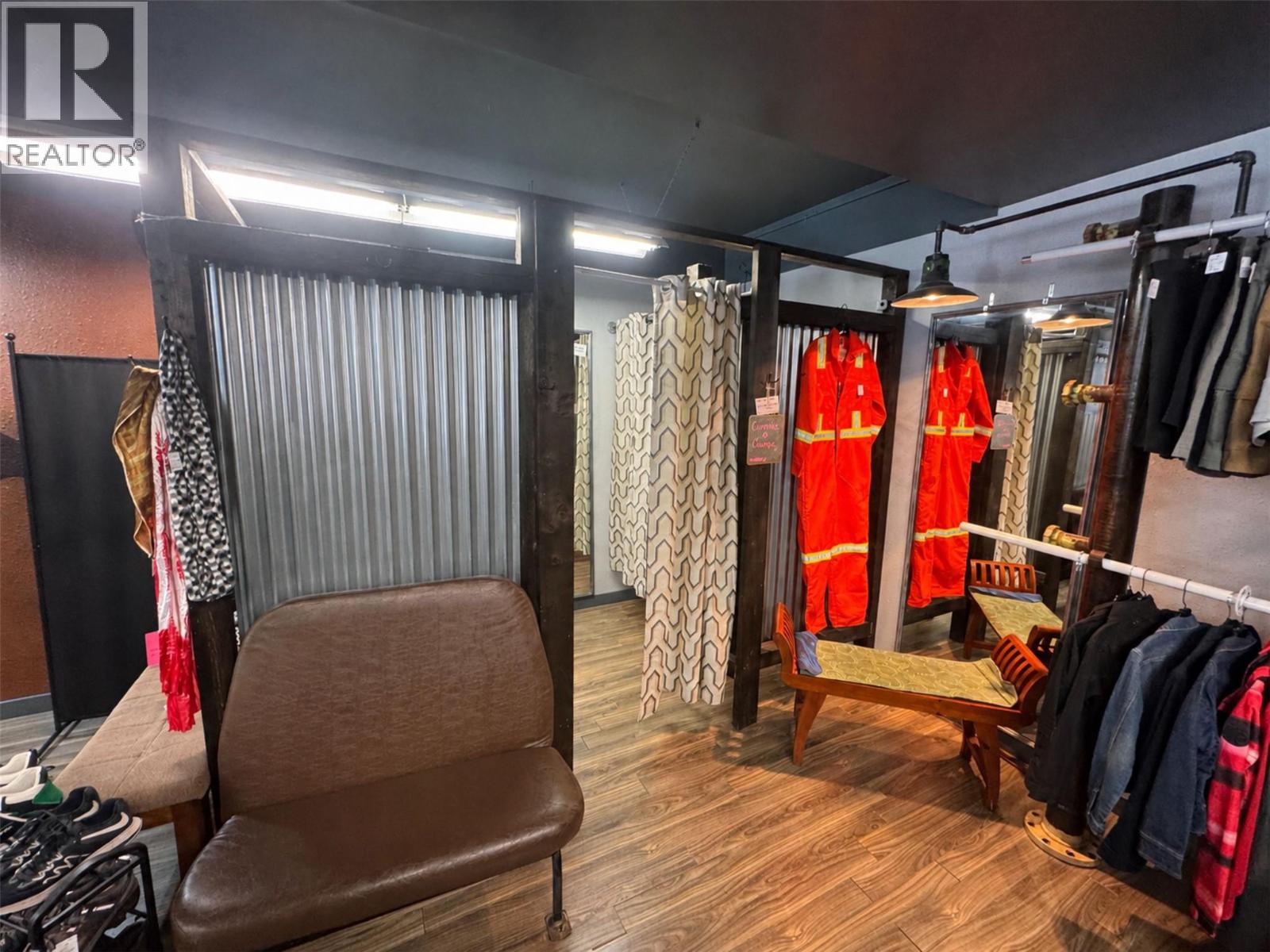 275 Market Avenue, Grand Forks, British Columbia V0H 1H0 - Photo 4 - 10388880