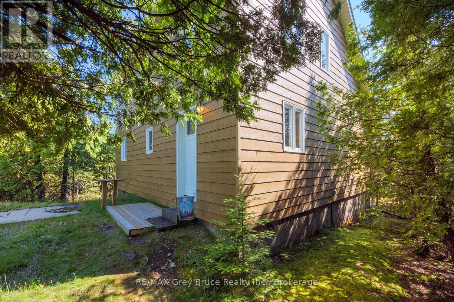 159 Zorra Drive, Northern Bruce Peninsula, Ontario  N0H 2R0 - Photo 3 - X12732682