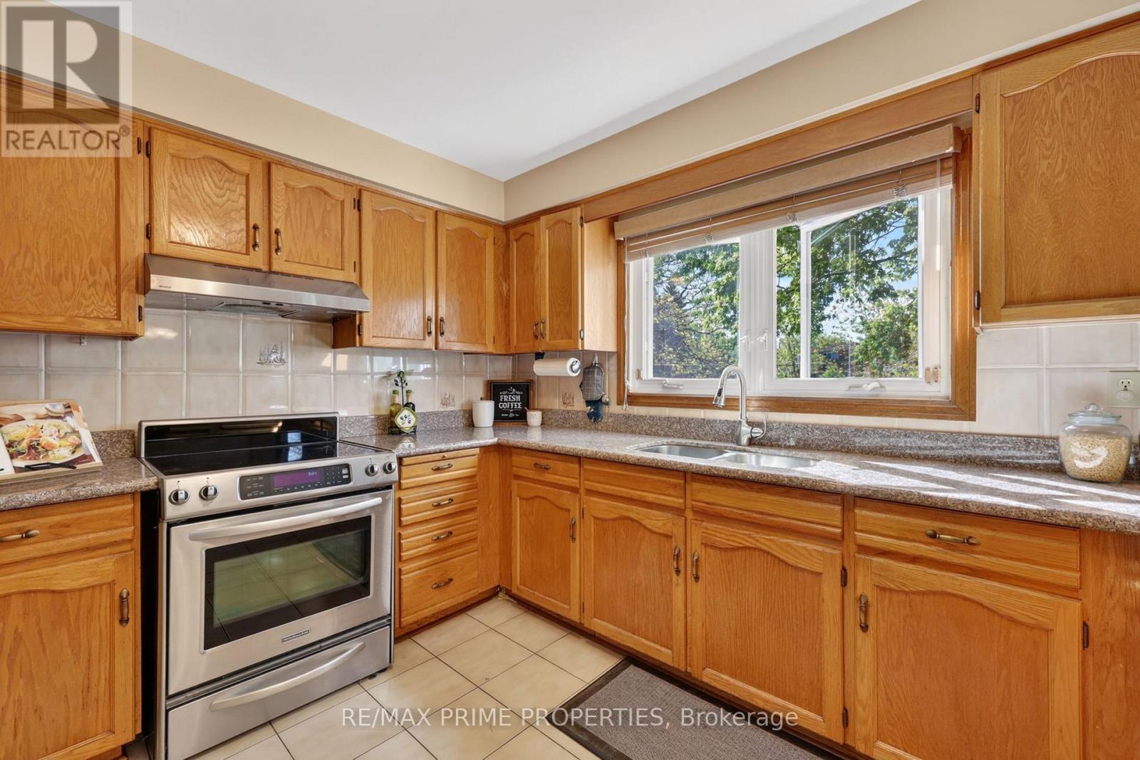 15 Jimston Drive, Markham, Ontario  L3R 6S4 - Photo 10 - N13199902