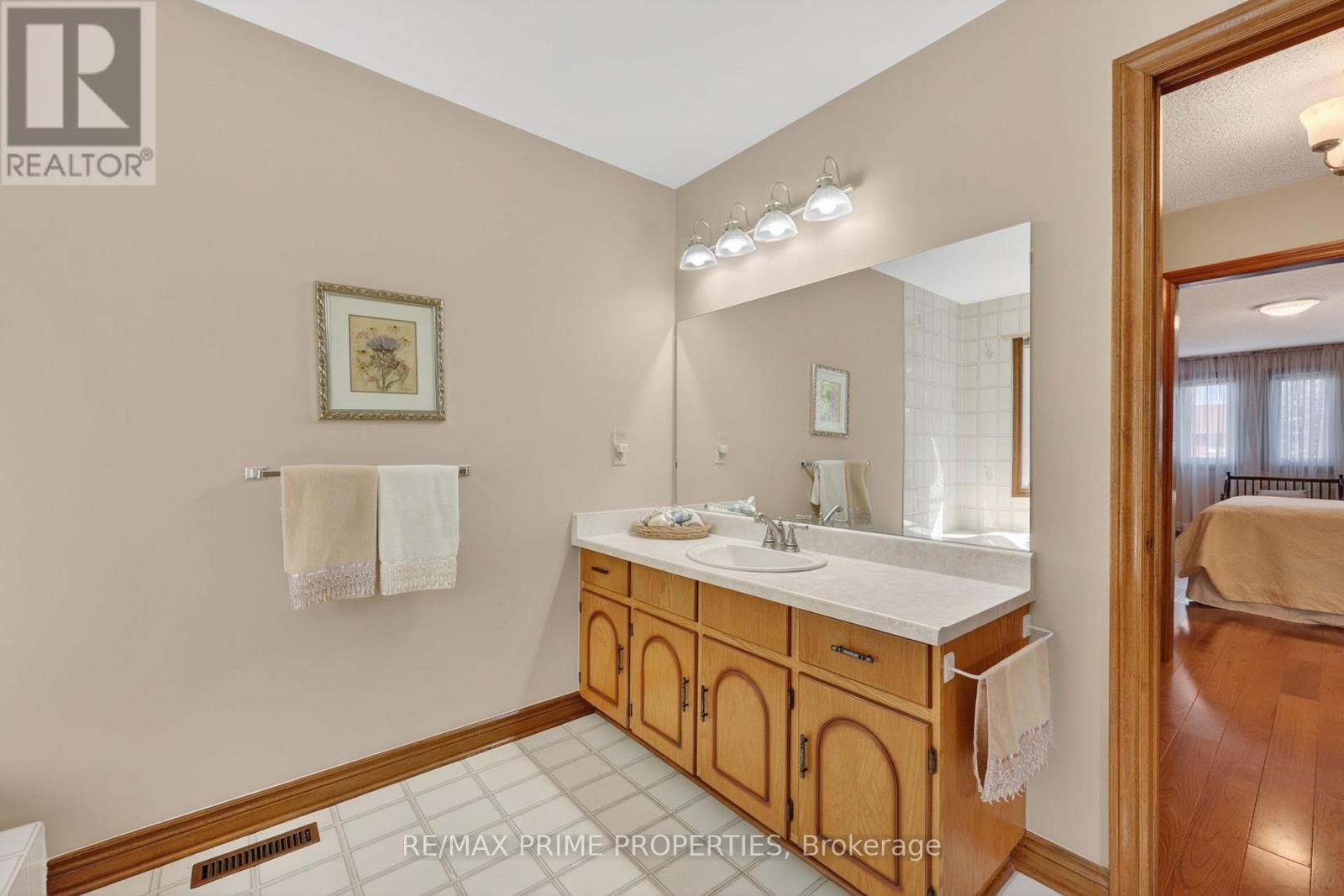 15 Jimston Drive, Markham, Ontario  L3R 6S4 - Photo 19 - N13199902