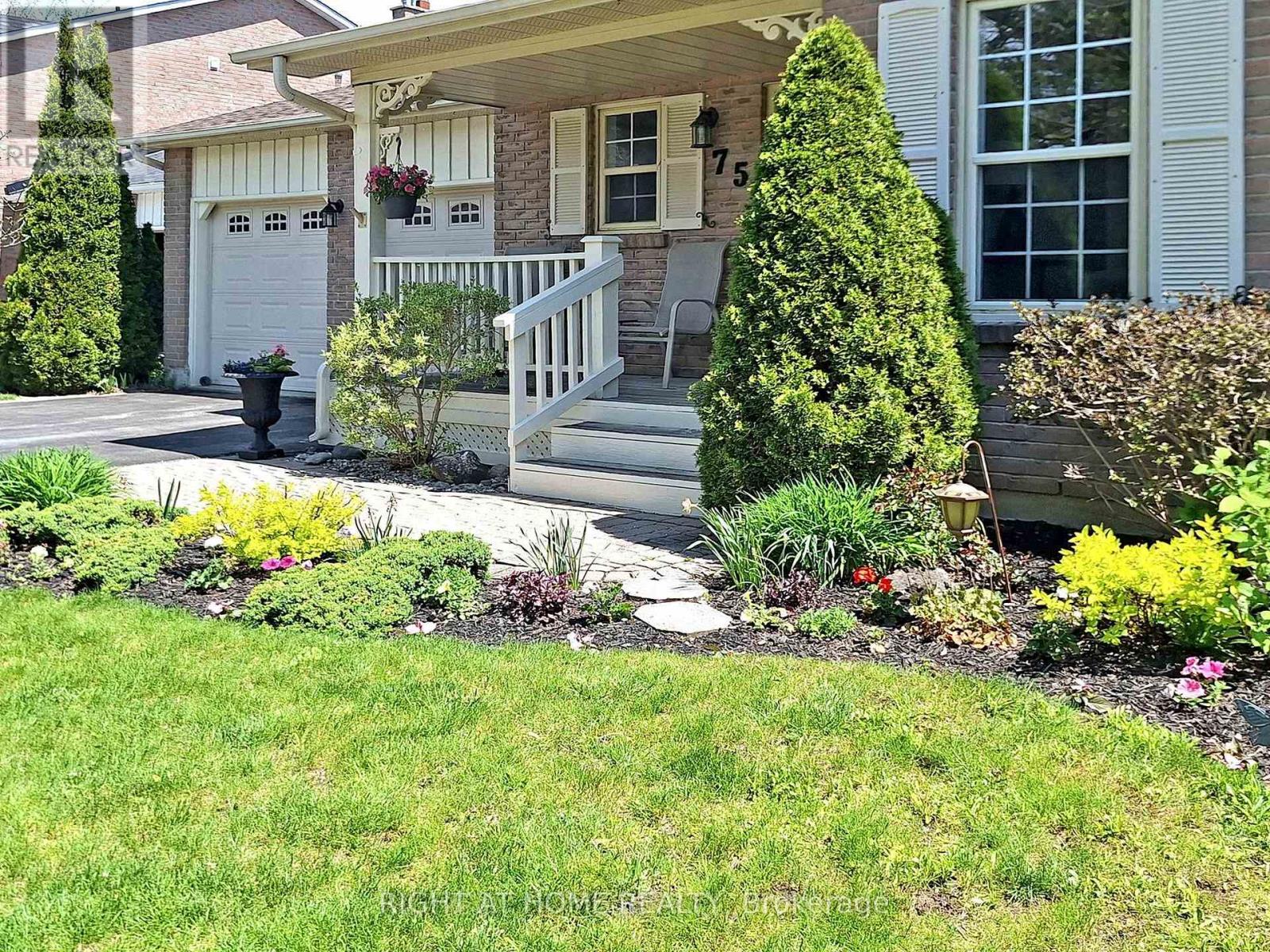 75 Quaker Village Drive, Uxbridge, Ontario  L9P 1A3 - Photo 3 - N13200146