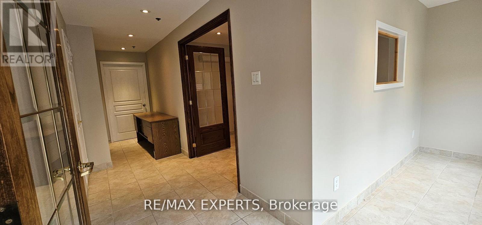 13 Main Fl Front - 250 Regina Road, Vaughan, Ontario  L4L 8N2 - Photo 4 - N13200196