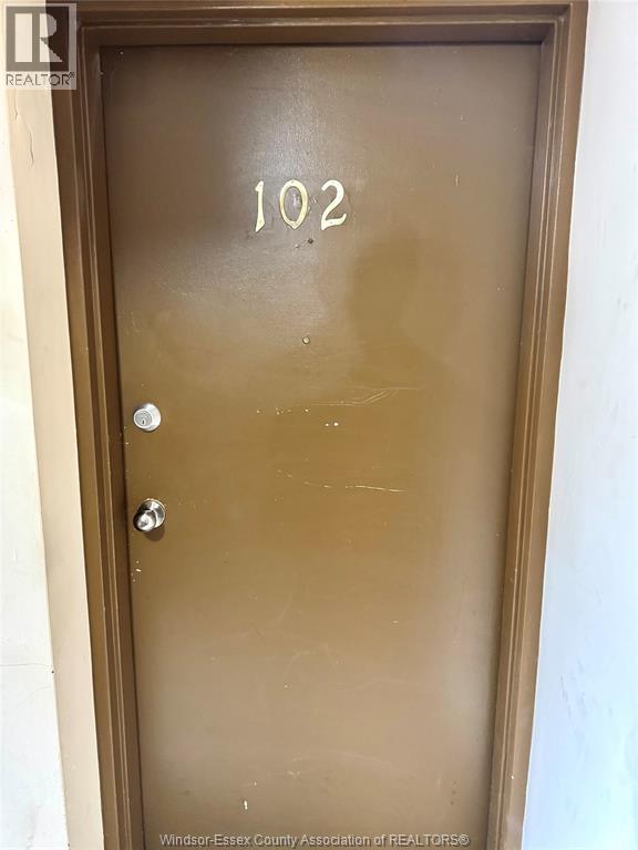 2035 University Avenue West Unit# 102, Windsor, Ontario N9B 1E1 - Photo 3 - 26012370