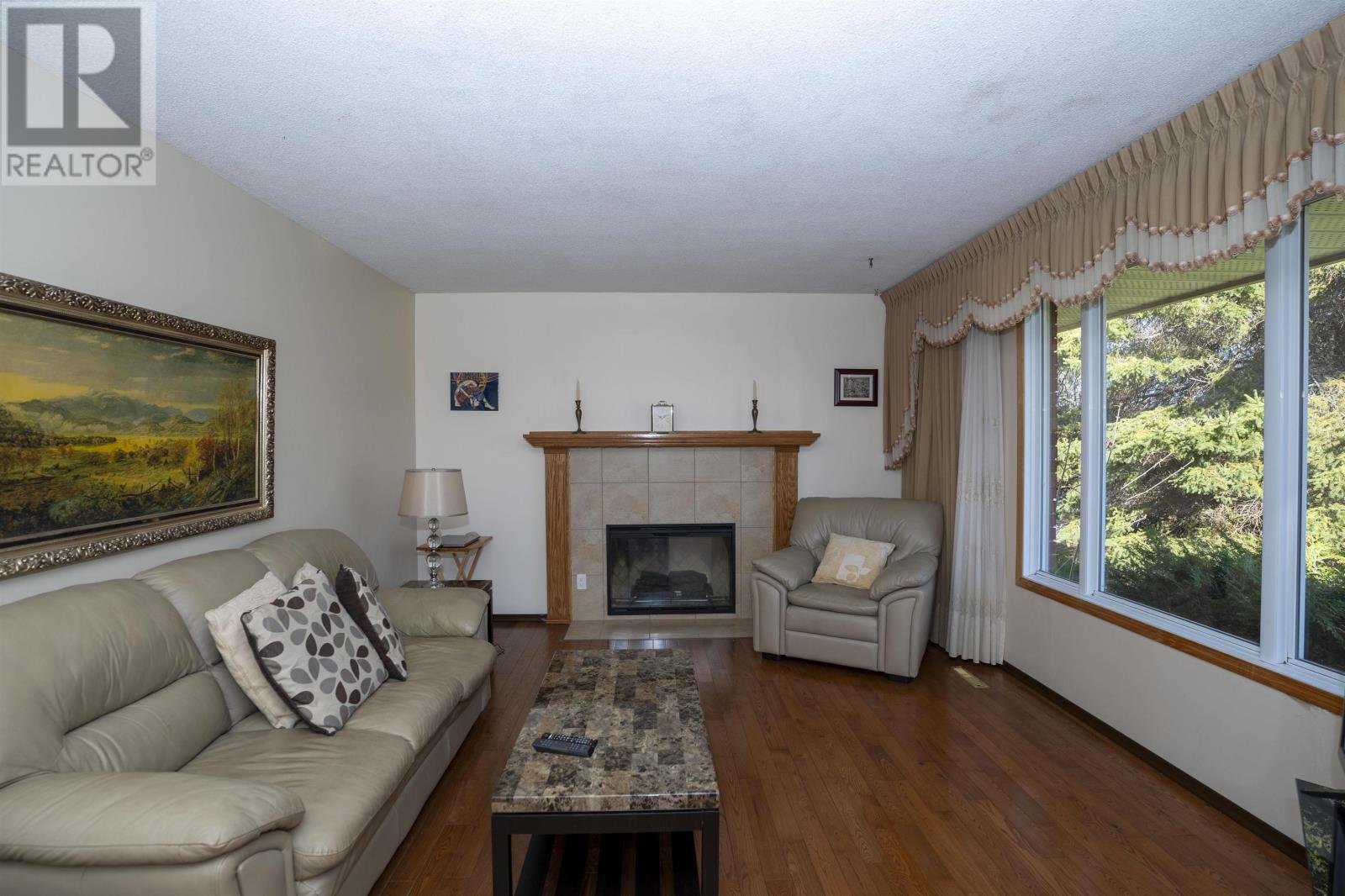 232 Kensington Dr, Thunder Bay, Ontario  P7C 2A8 - Photo 3 - TB2601228