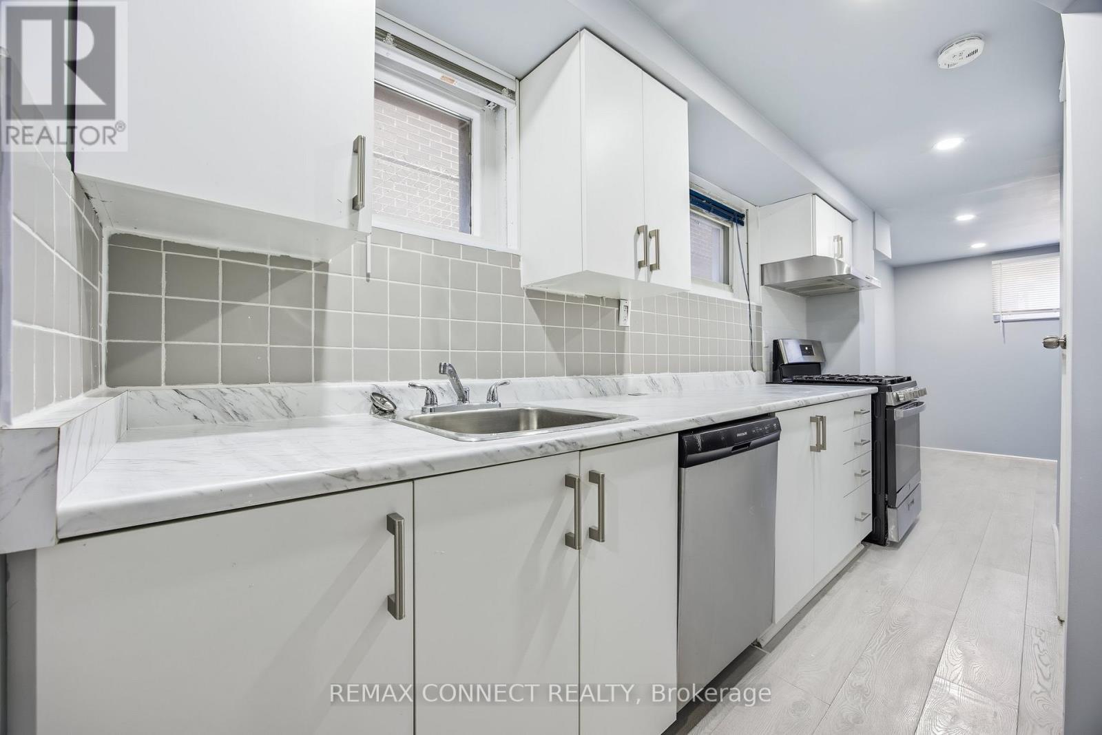 Lower - 50 Palmerston Avenue, Toronto, Ontario  M6J 2J1 - Photo 10 - C13007858
