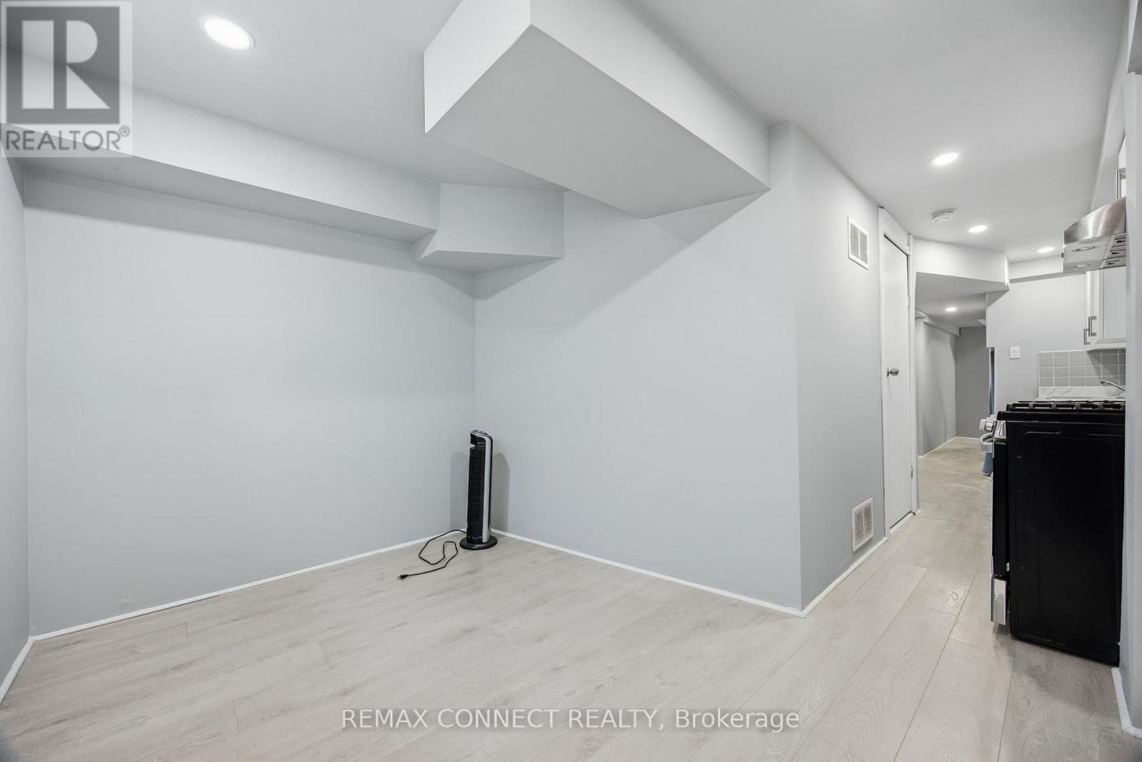 Lower - 50 Palmerston Avenue, Toronto, Ontario  M6J 2J1 - Photo 4 - C13007858