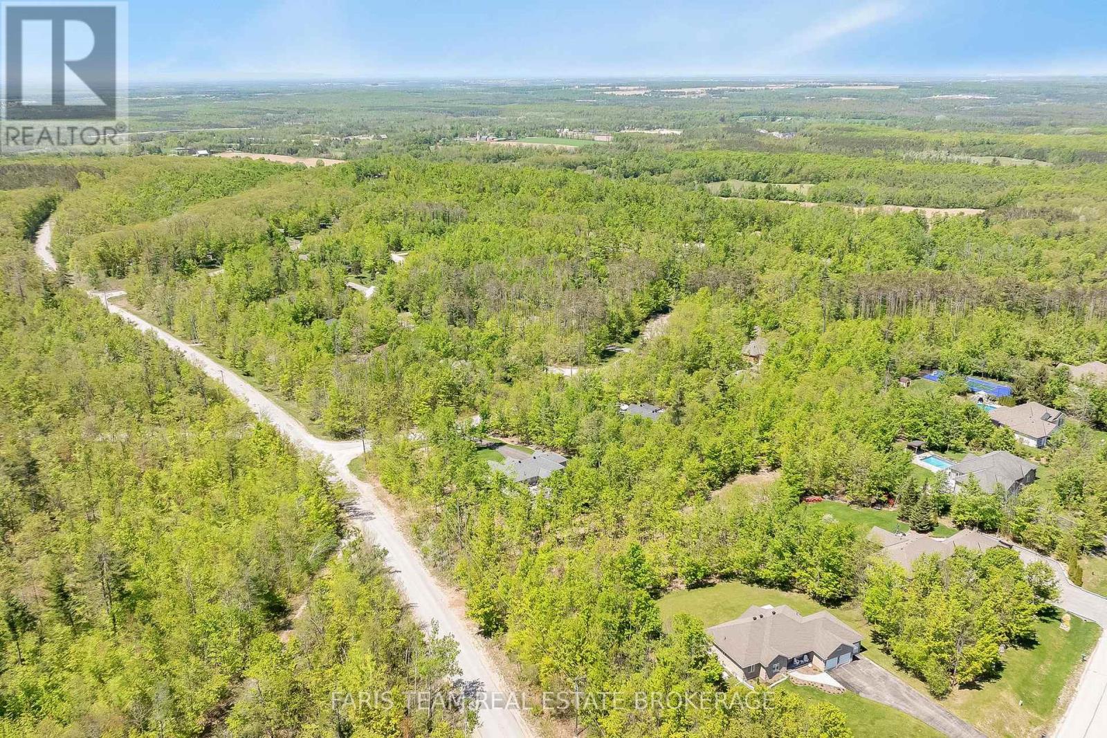 1 Pineview Drive, Oro-Medonte, Ontario  L0L 2L0 - Photo 47 - S12920064
