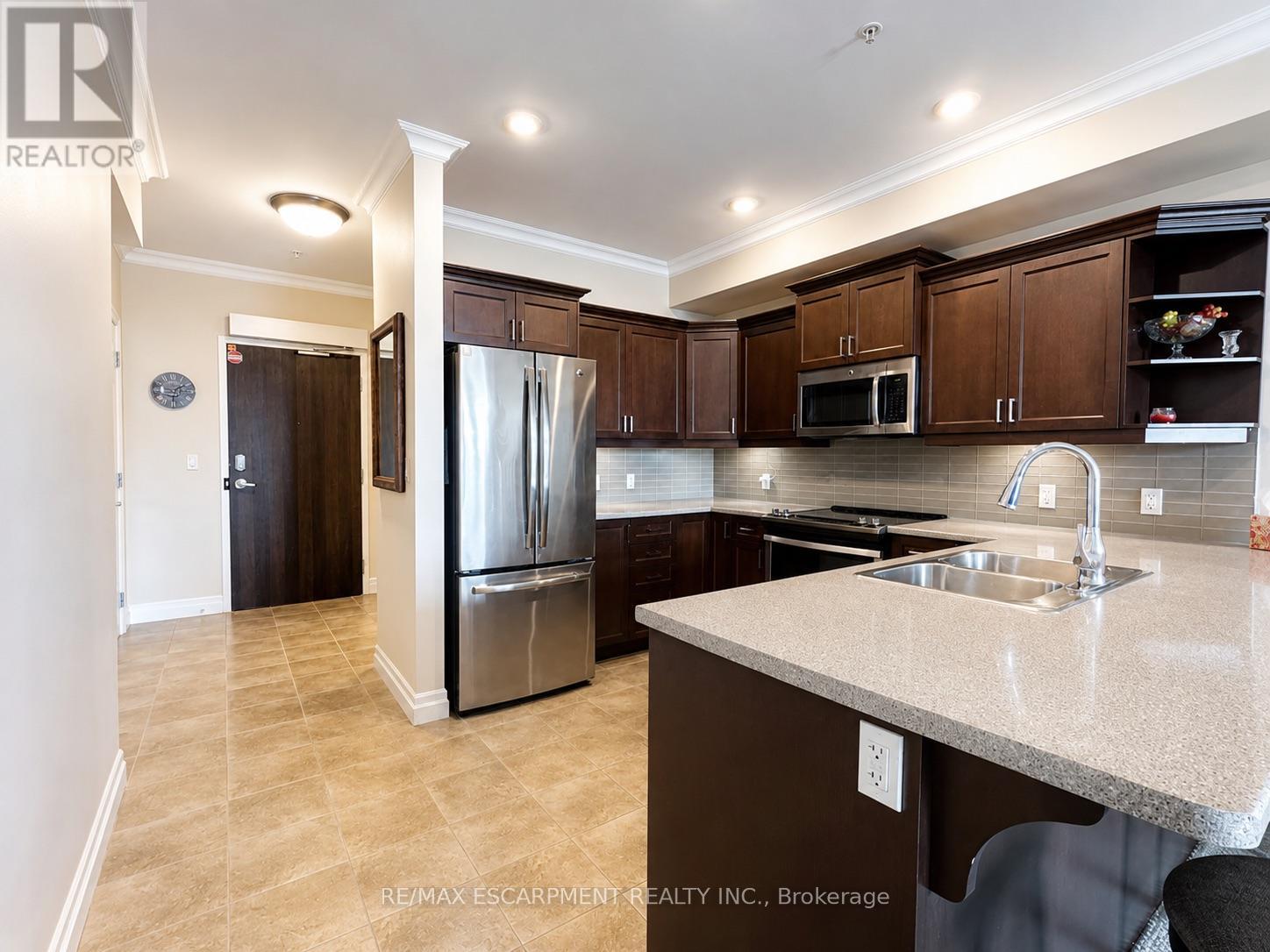 309 - 3290 New Street, Burlington, Ontario  L7N 1M8 - Photo 10 - W12680494