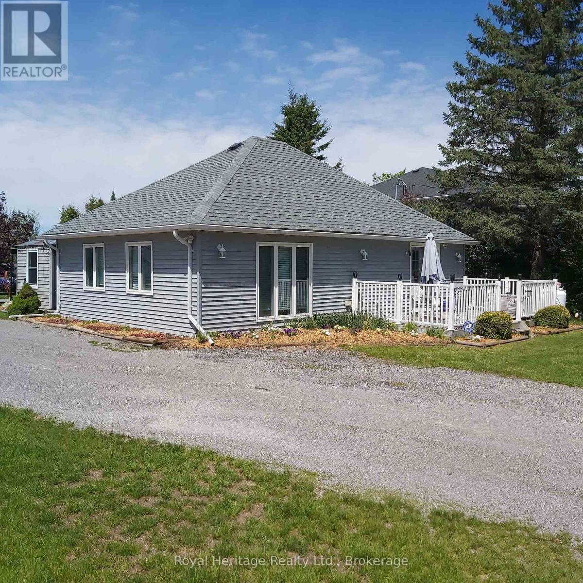 17 Fall's Bay Road, Kawartha Lakes, Ontario  K0M 1A0 - Photo 1 - X13177158
