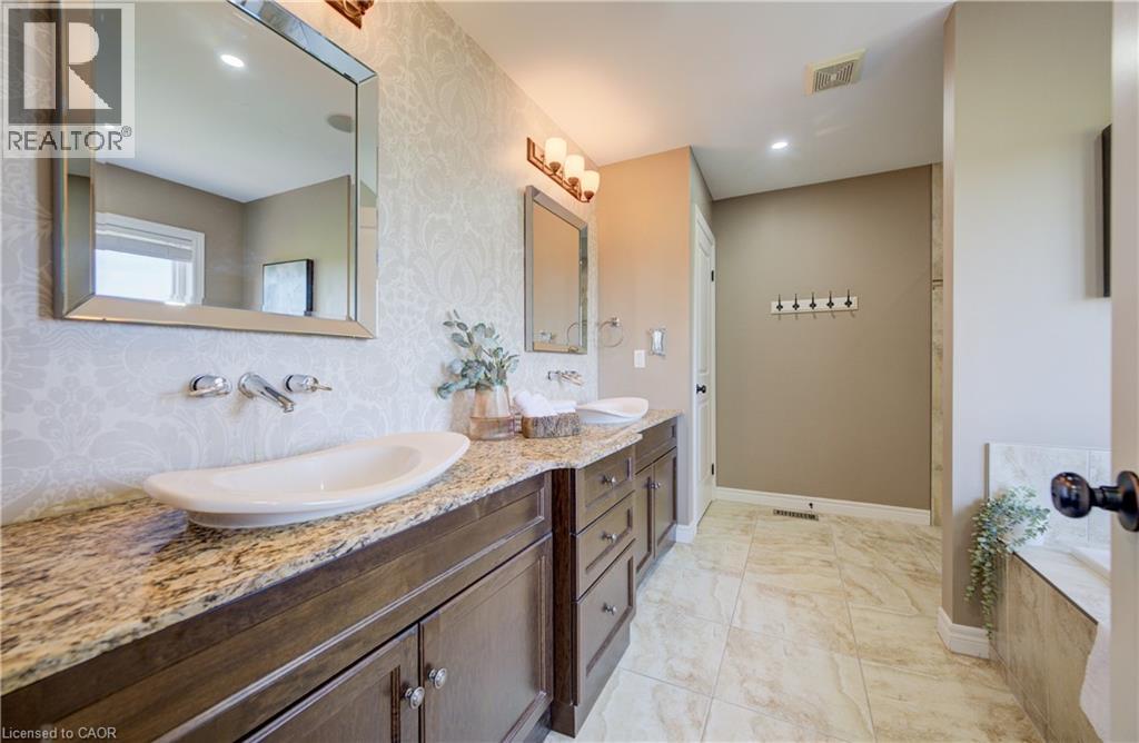 264 Evens Pond Crescent, Kitchener, Ontario  N2R 0B8 - Photo 30 - 40834038