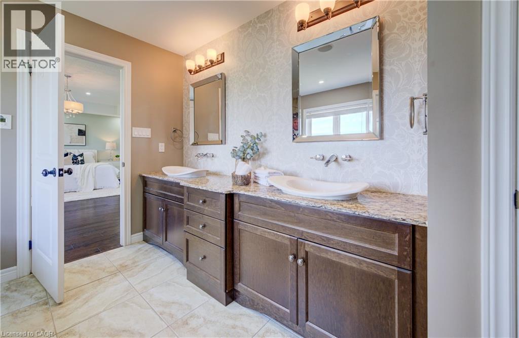 264 Evens Pond Crescent, Kitchener, Ontario  N2R 0B8 - Photo 32 - 40834038