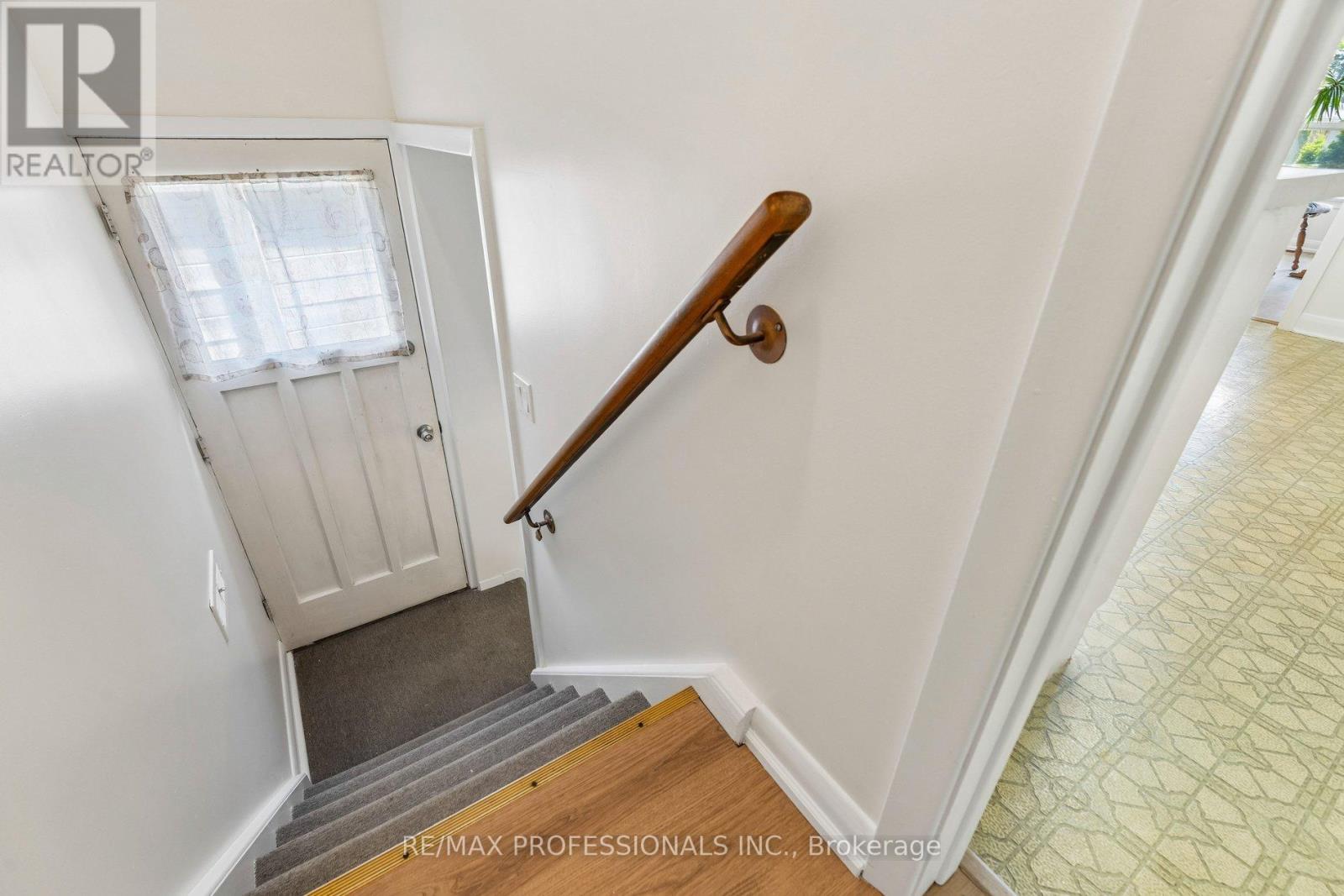 151 Perry Crescent, Toronto, Ontario  M9A 1K8 - Photo 30 - W13199128