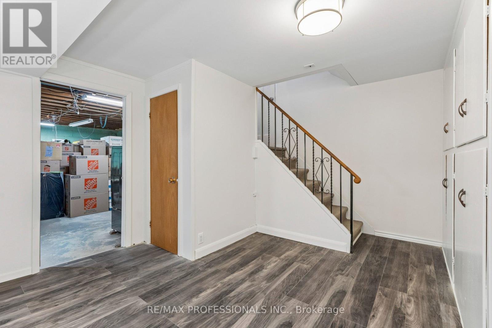 151 Perry Crescent, Toronto, Ontario  M9A 1K8 - Photo 31 - W13199128