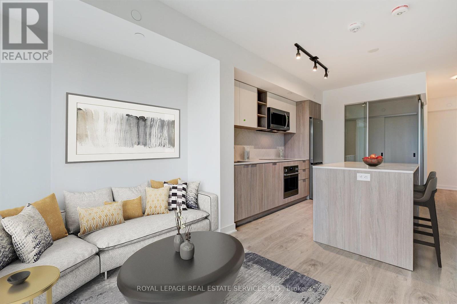 #523 - 36 Zorra Street, Toronto, Ontario  M8Z 4Z7 - Photo 4 - W13199228