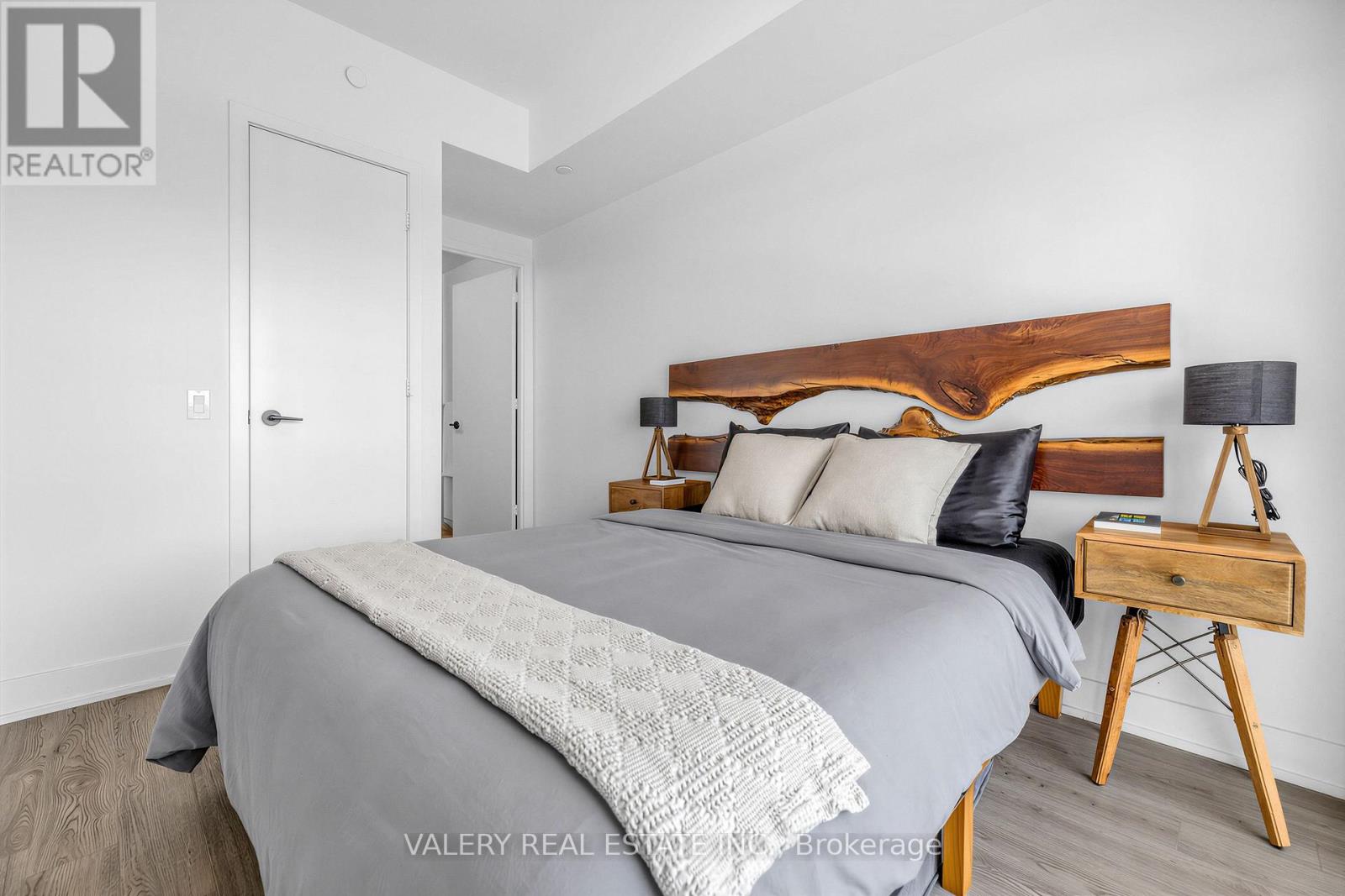 411 - 60 George Butchart Drive, Toronto, Ontario  M3K 0E1 - Photo 9 - W13199628