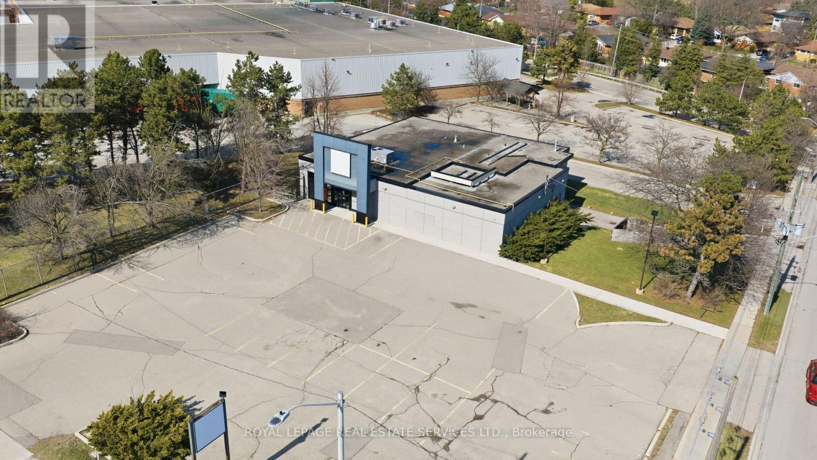 61 Queen Street N, Mississauga, Ontario  L5N 1A4 - Photo 10 - W13200232