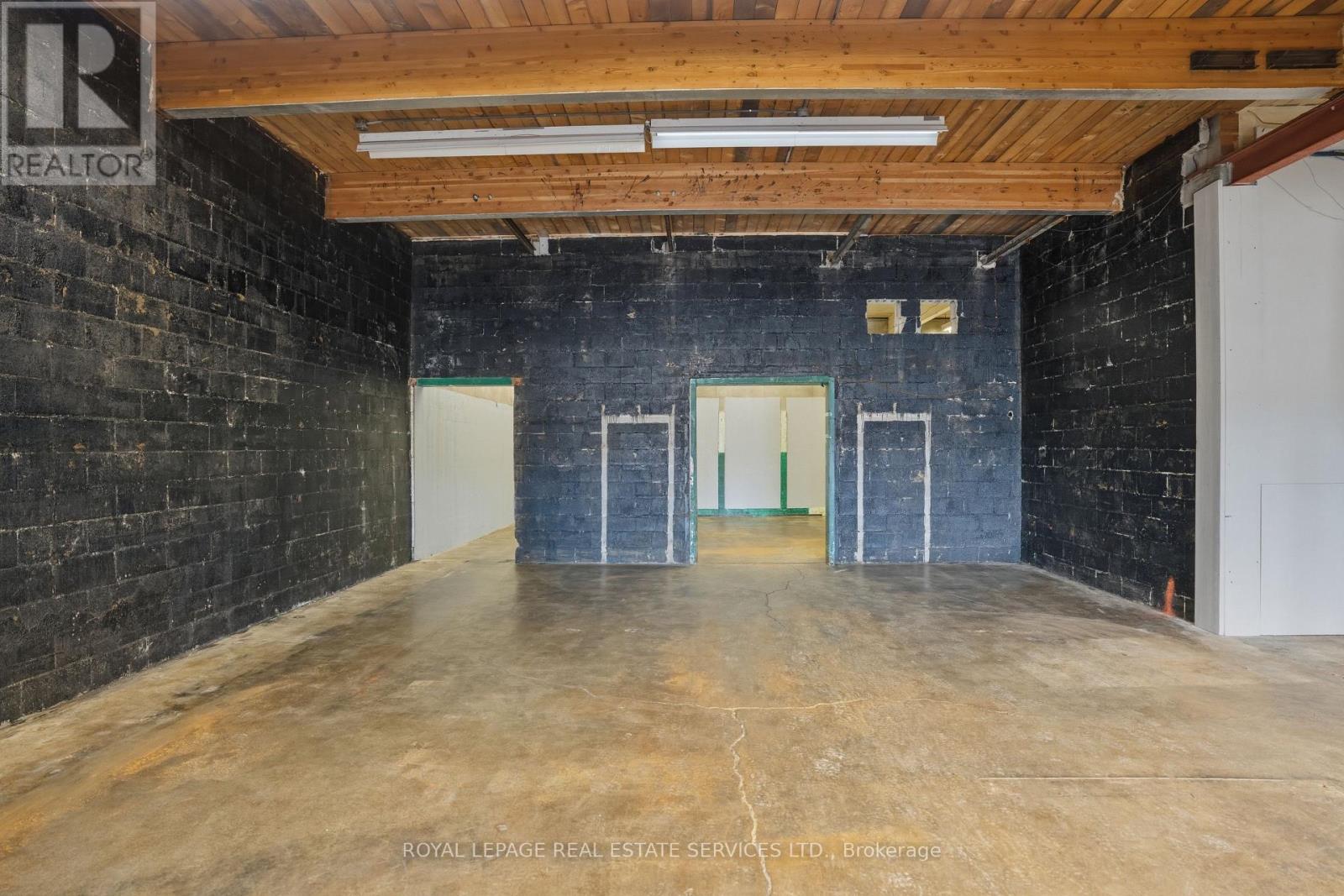 61 Queen Street N, Mississauga, Ontario  L5N 1A4 - Photo 21 - W13200232