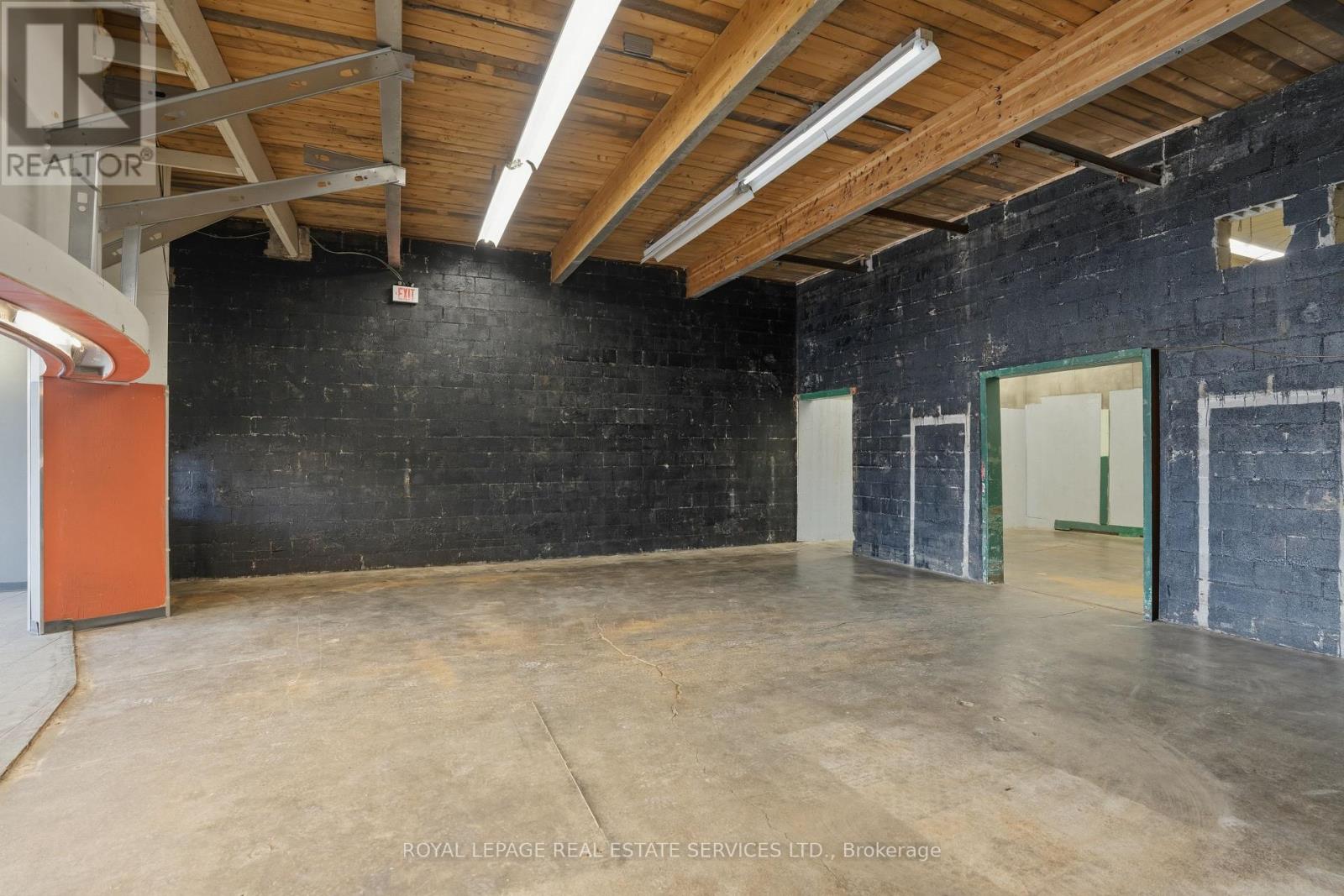 61 Queen Street N, Mississauga, Ontario  L5N 1A4 - Photo 22 - W13200232