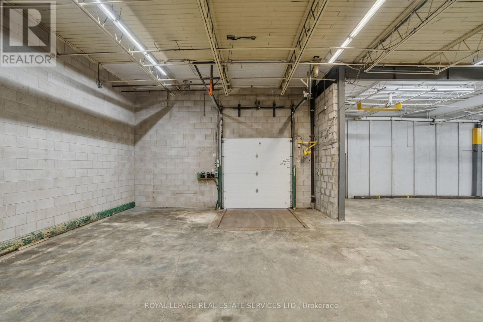 61 Queen Street N, Mississauga, Ontario  L5N 1A4 - Photo 30 - W13200232