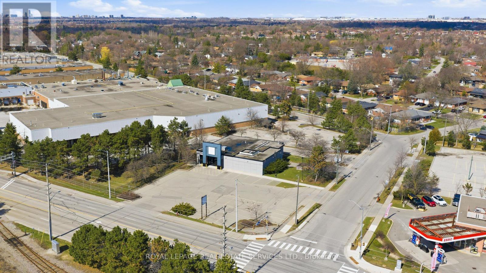61 Queen Street N, Mississauga, Ontario  L5N 1A4 - Photo 35 - W13200232