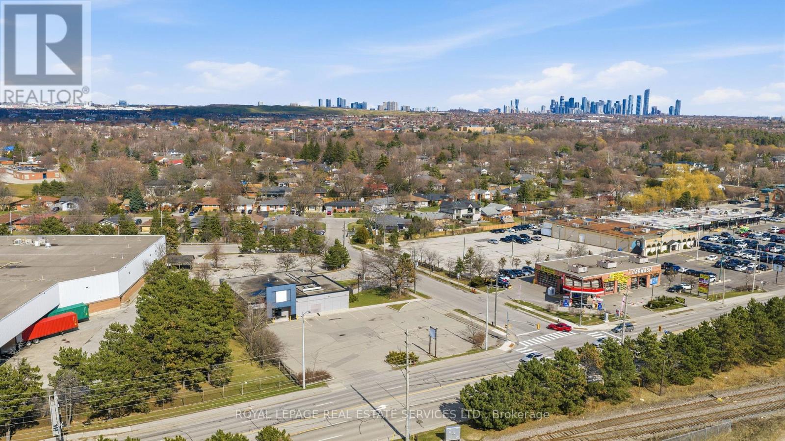 61 Queen Street N, Mississauga, Ontario  L5N 1A4 - Photo 7 - W13200232
