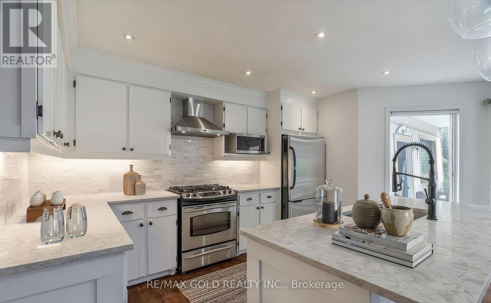 14 Shadywood Road, Brampton, Ontario  L6Z 4M6 - Photo 9 - W13200330