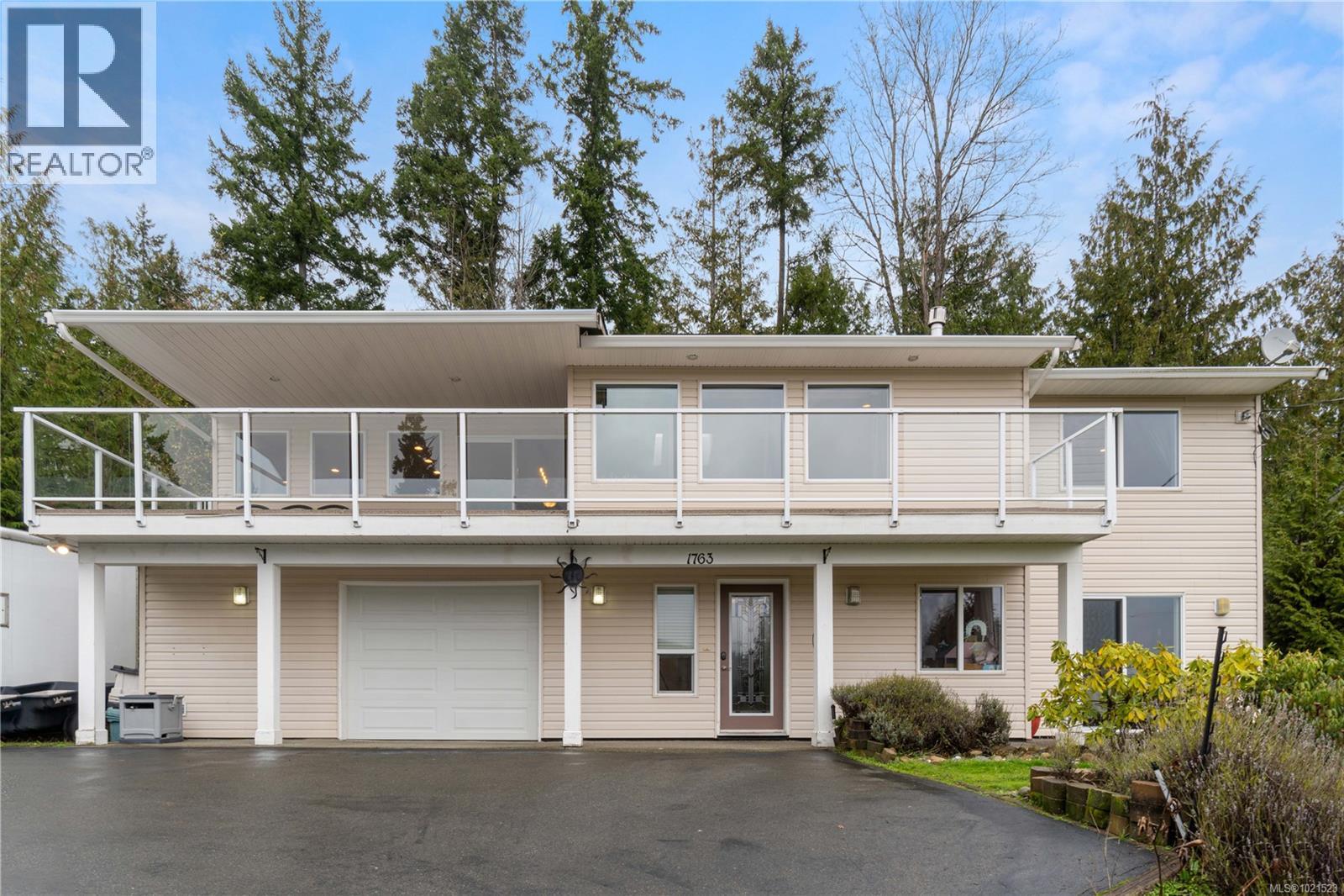 1763 Martini Way, Qualicum Beach, British Columbia  V9K 2S3 - Photo 1 - 1021523