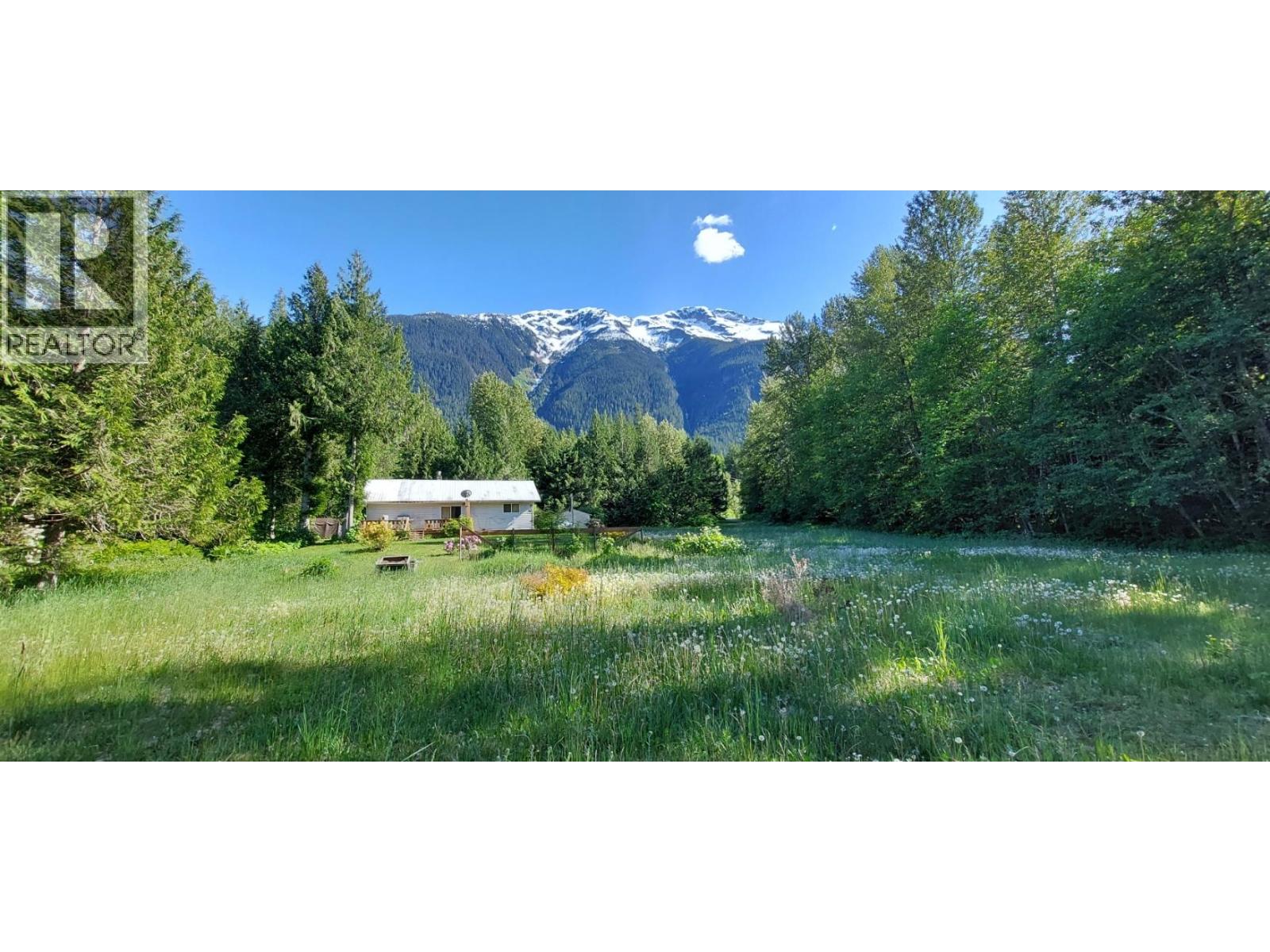 2250 Mackenzie 20 Highway, Hagensborg, British Columbia  V0T 1H0 - Photo 9 - R3128718