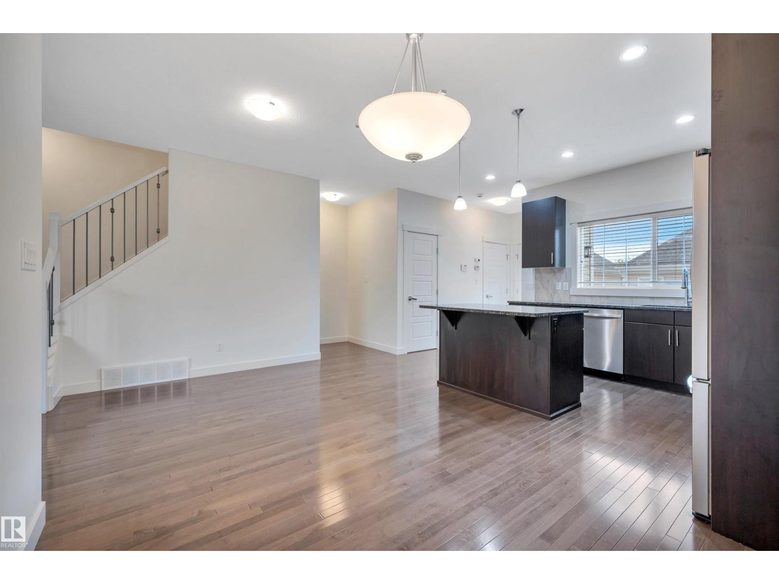 908 Valour Wy Nw, Edmonton, Alberta  T5E 6S1 - Photo 12 - E4490184