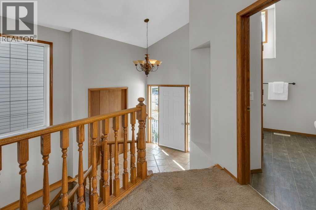 24 Citadel Close Nw, Calgary, Alberta  T3G 4A5 - Photo 4 - A2313824