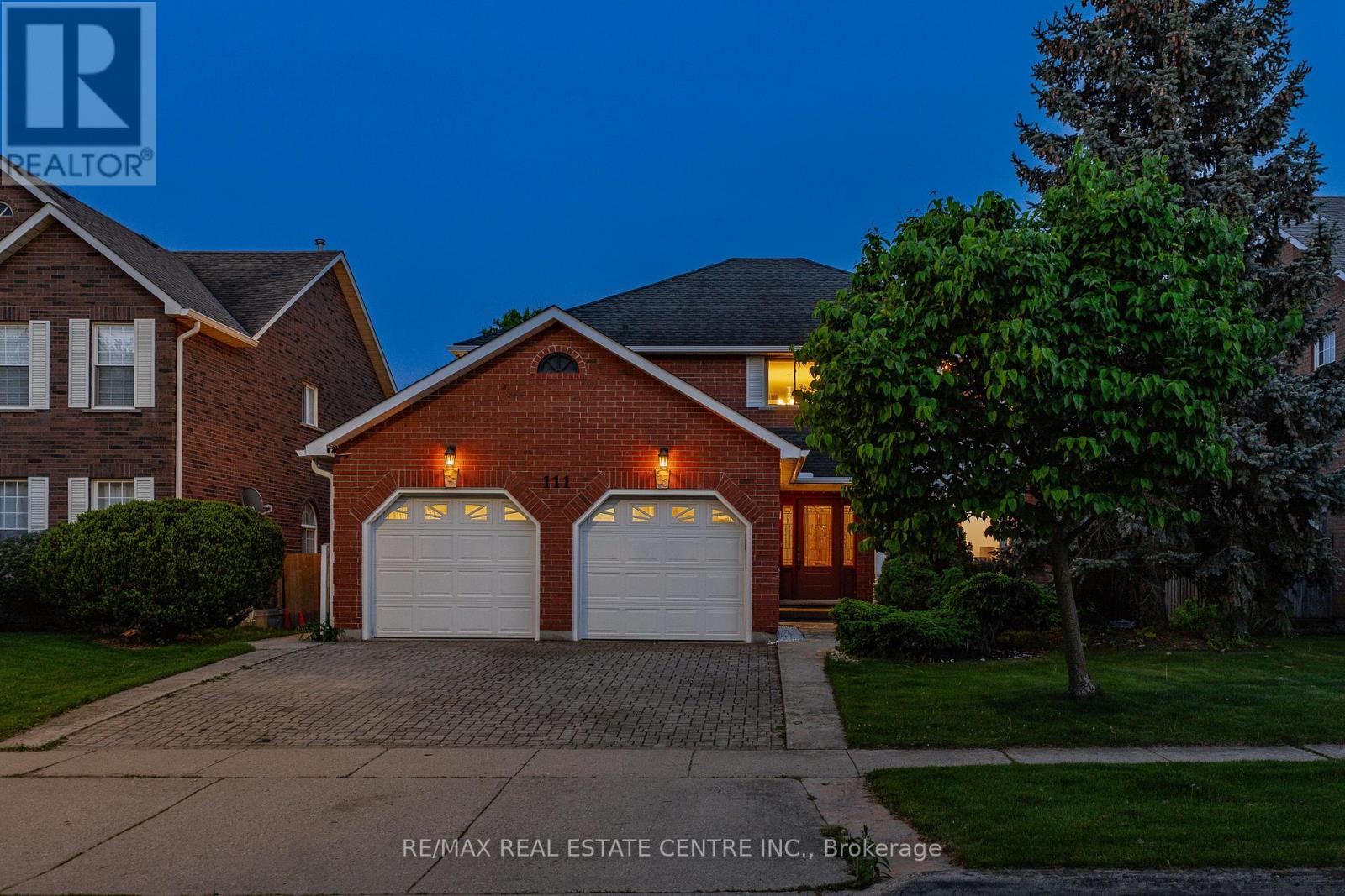 111 Hume Drive, Cambridge, Ontario  N1T 1N3 - Photo 3 - X13199042