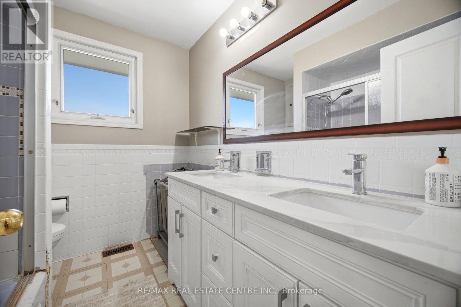 46 Seabreeze Crescent, Hamilton, Ontario  L8E 5C8 - Photo 30 - X13200040