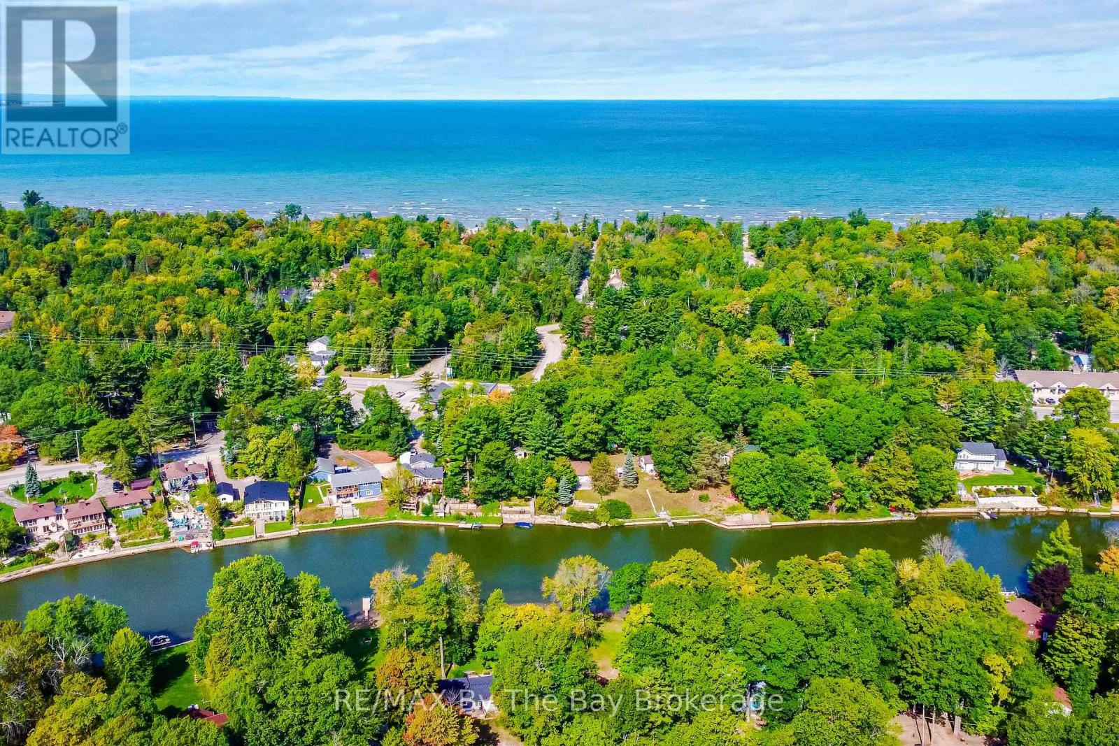 578 Oxbow Park Drive, Wasaga Beach, Ontario L9Z 2T8 - Photo 42 - S13201296
