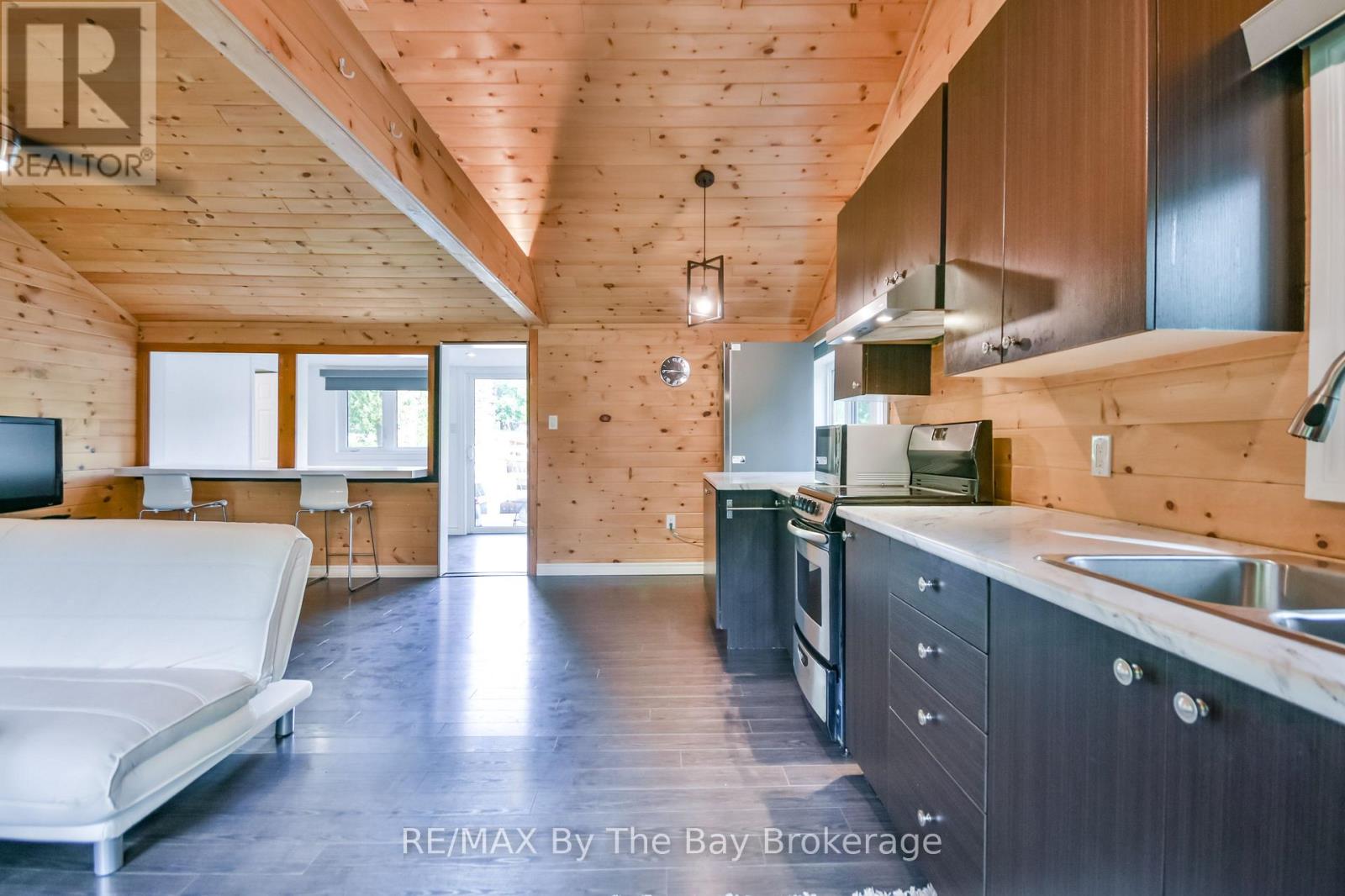 578 Oxbow Park Drive, Wasaga Beach, Ontario L9Z 2T8 - Photo 7 - S13201296
