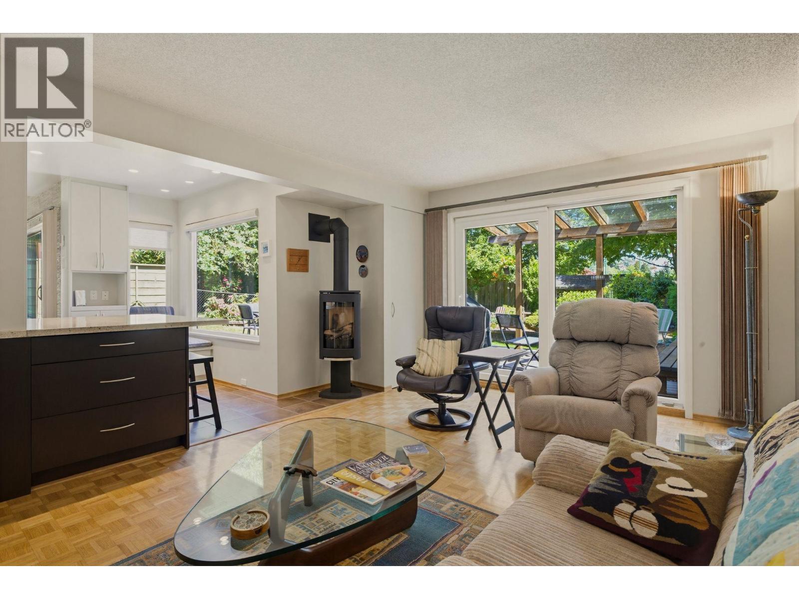 3675 Borham Crescent, Vancouver, British Columbia  V5S 3X2 - Photo 6 - R3128734