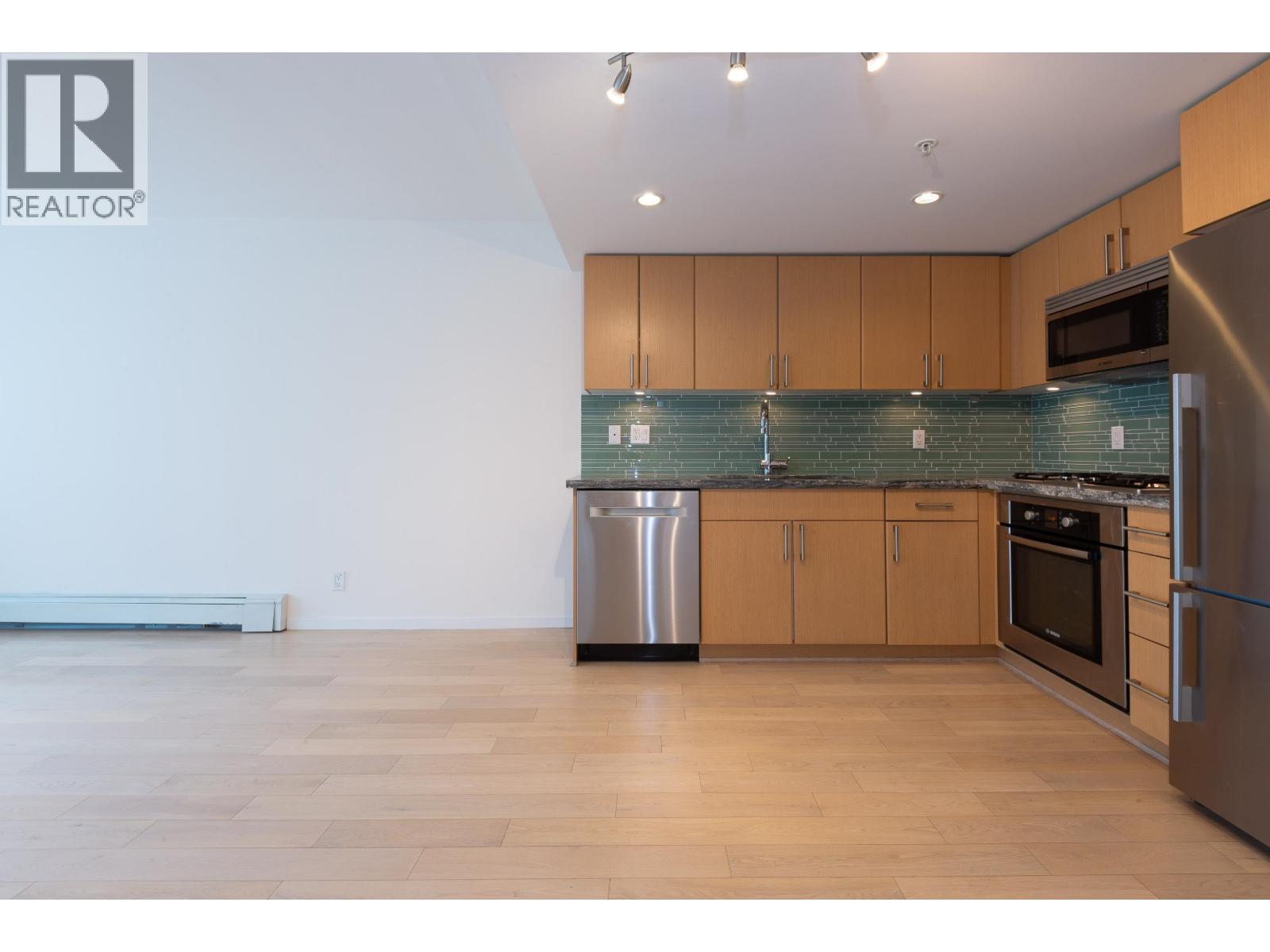 301 1887 Crowe Street, Vancouver, British Columbia  V5Y 0B4 - Photo 7 - R3128781