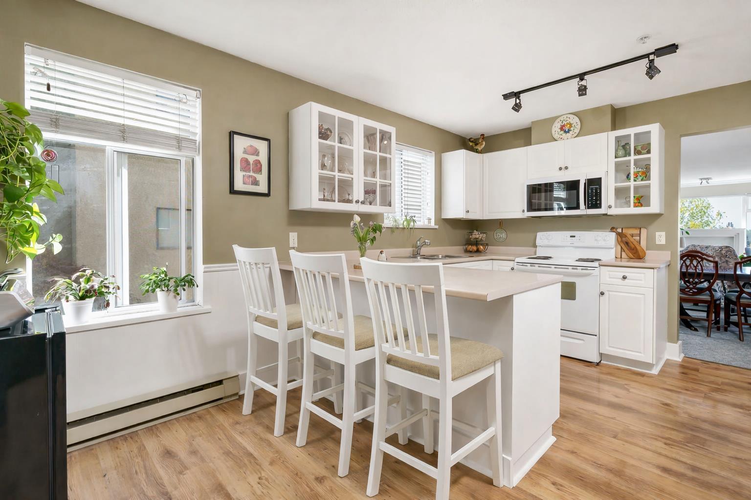 102 33344 2ND AVENUE, Mission, British Columbia