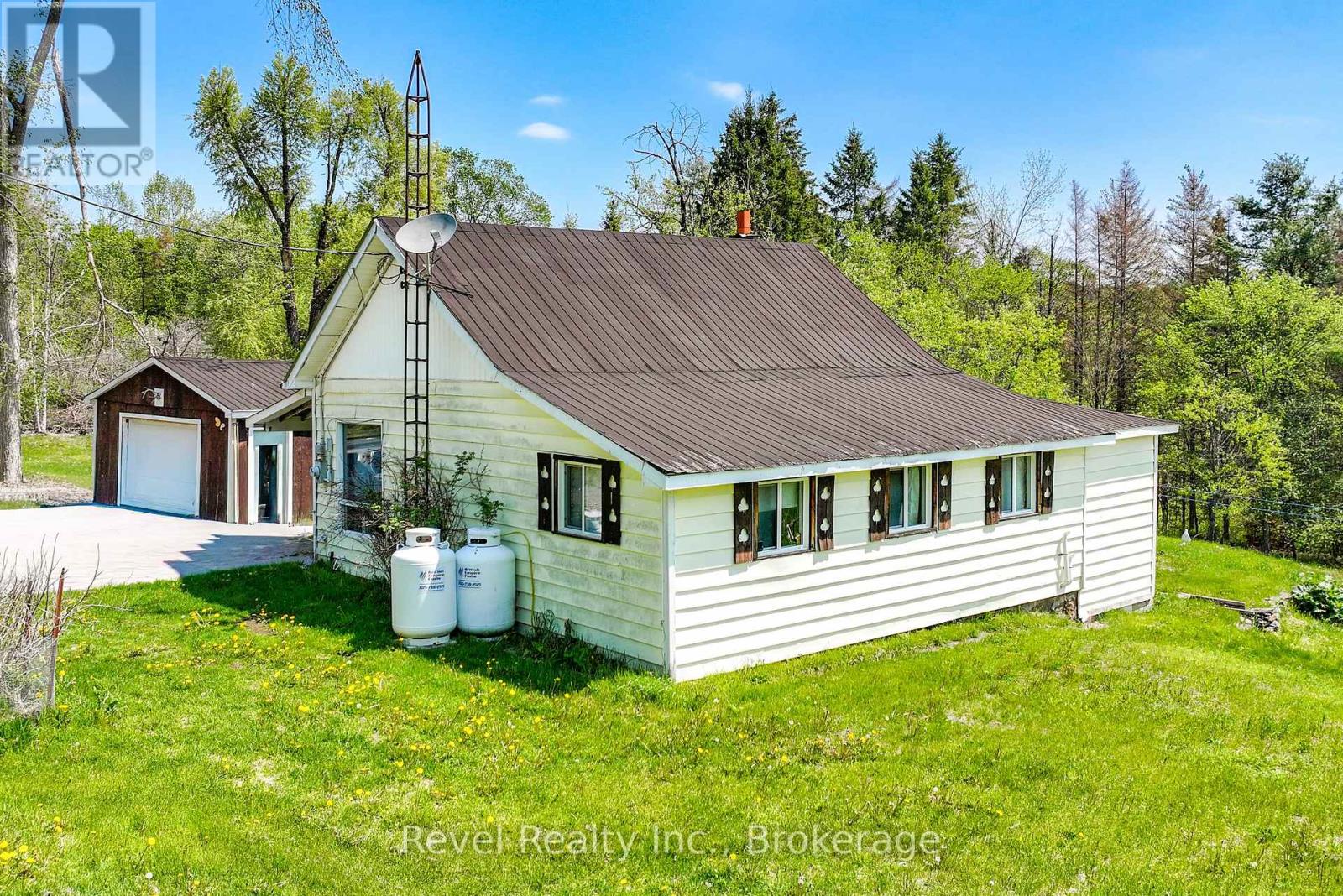 4900 Monck Road, Kawartha Lakes, Ontario  K0M 2A0 - Photo 2 - X13201366