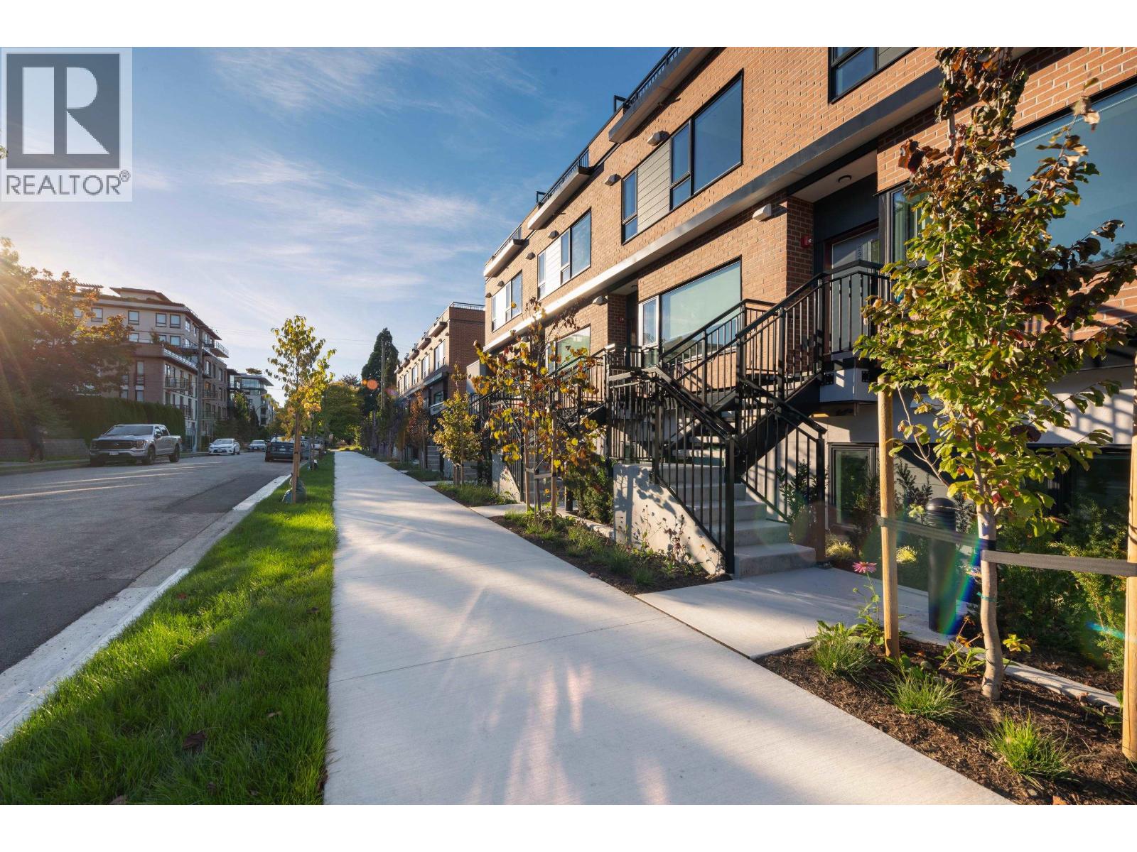 263 479 W 28th Avenue, Vancouver, British Columbia  V5Y 0P2 - Photo 6 - R3128677