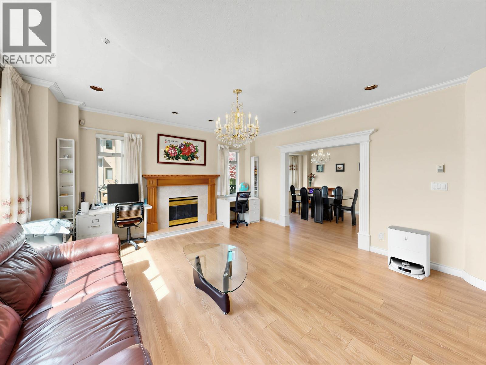 7806 Montcalm Street, Vancouver, British Columbia  V6P 4P3 - Photo 3 - R3127554