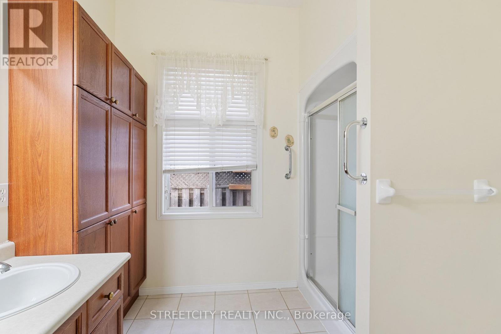 1619 Jubilee Drive, London North, Ontario  N6G 5K4 - Photo 15 - X13201256