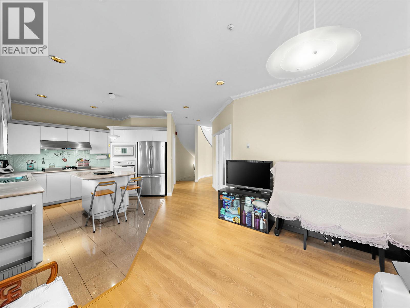 7806 Montcalm Street, Vancouver, British Columbia  V6P 4P3 - Photo 14 - R3127554