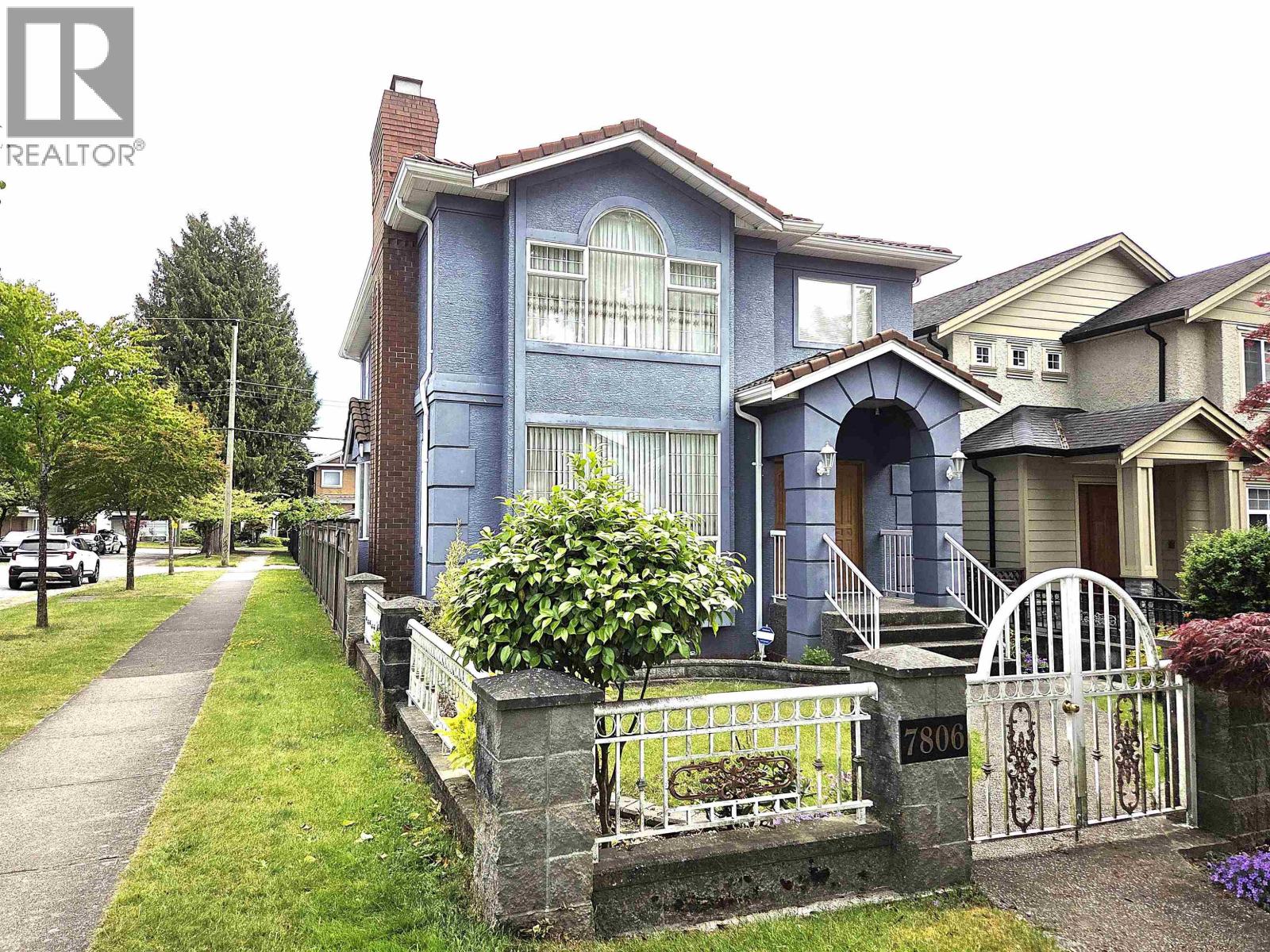 7806 Montcalm Street, Vancouver, British Columbia  V6P 4P3 - Photo 1 - R3127554